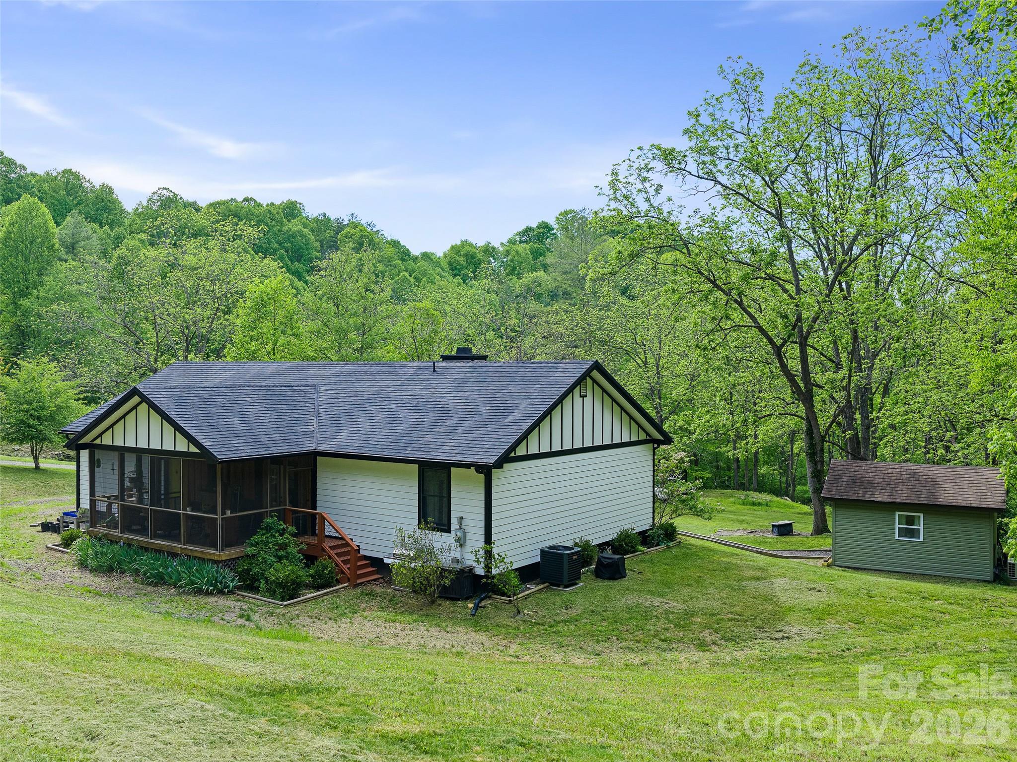 101 Waterwheel Drive — Green Mountain