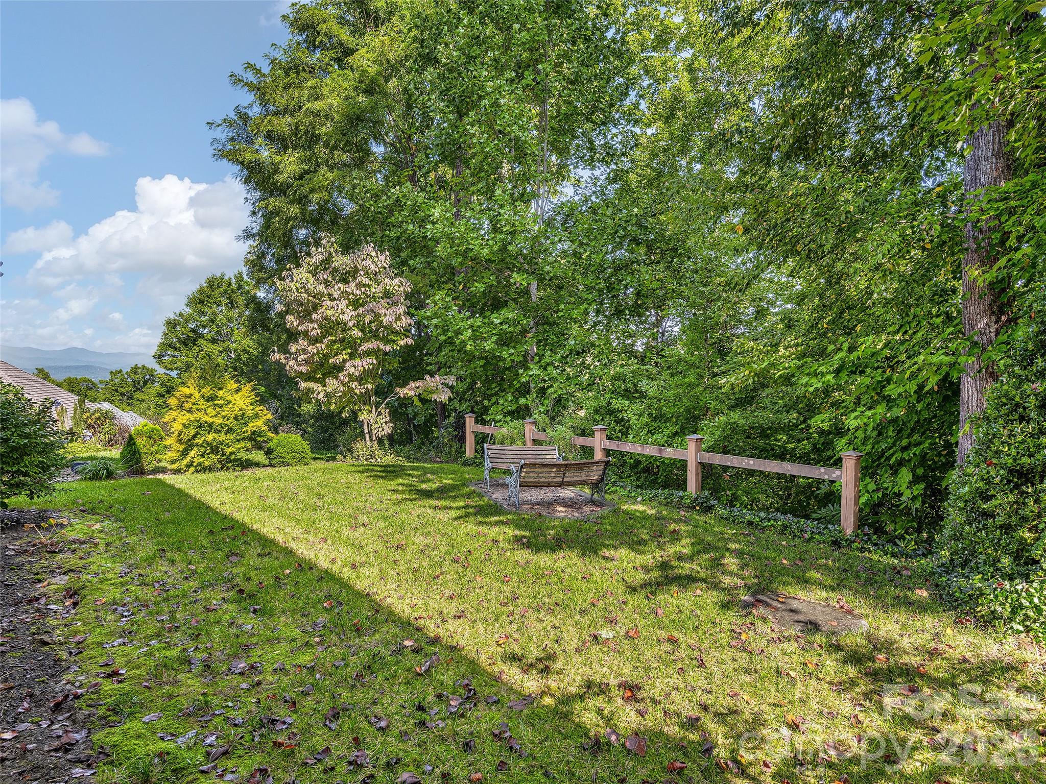54 Deep Valley Lane — Hendersonville