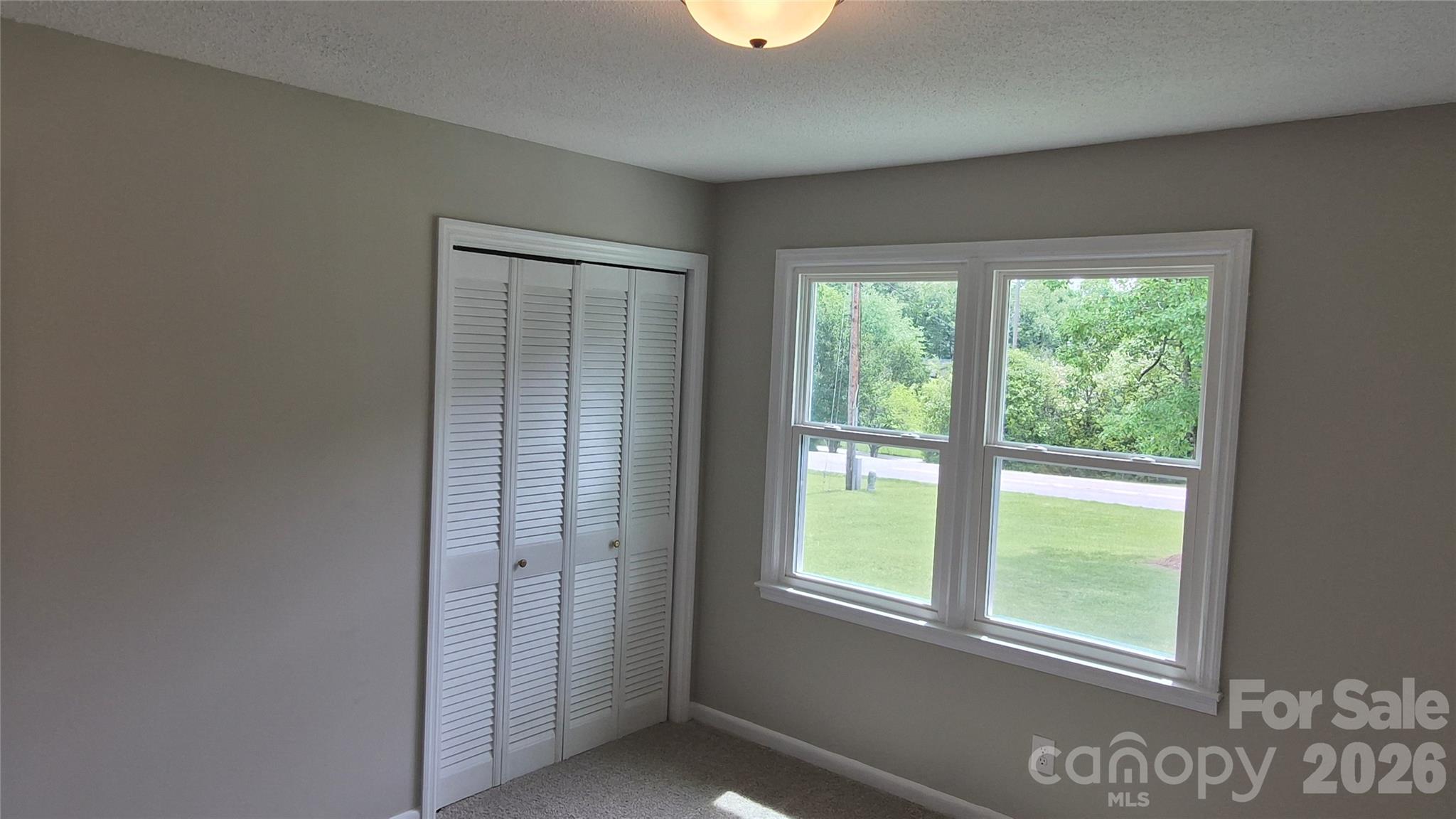 2047 John Everall Road — Lancaster