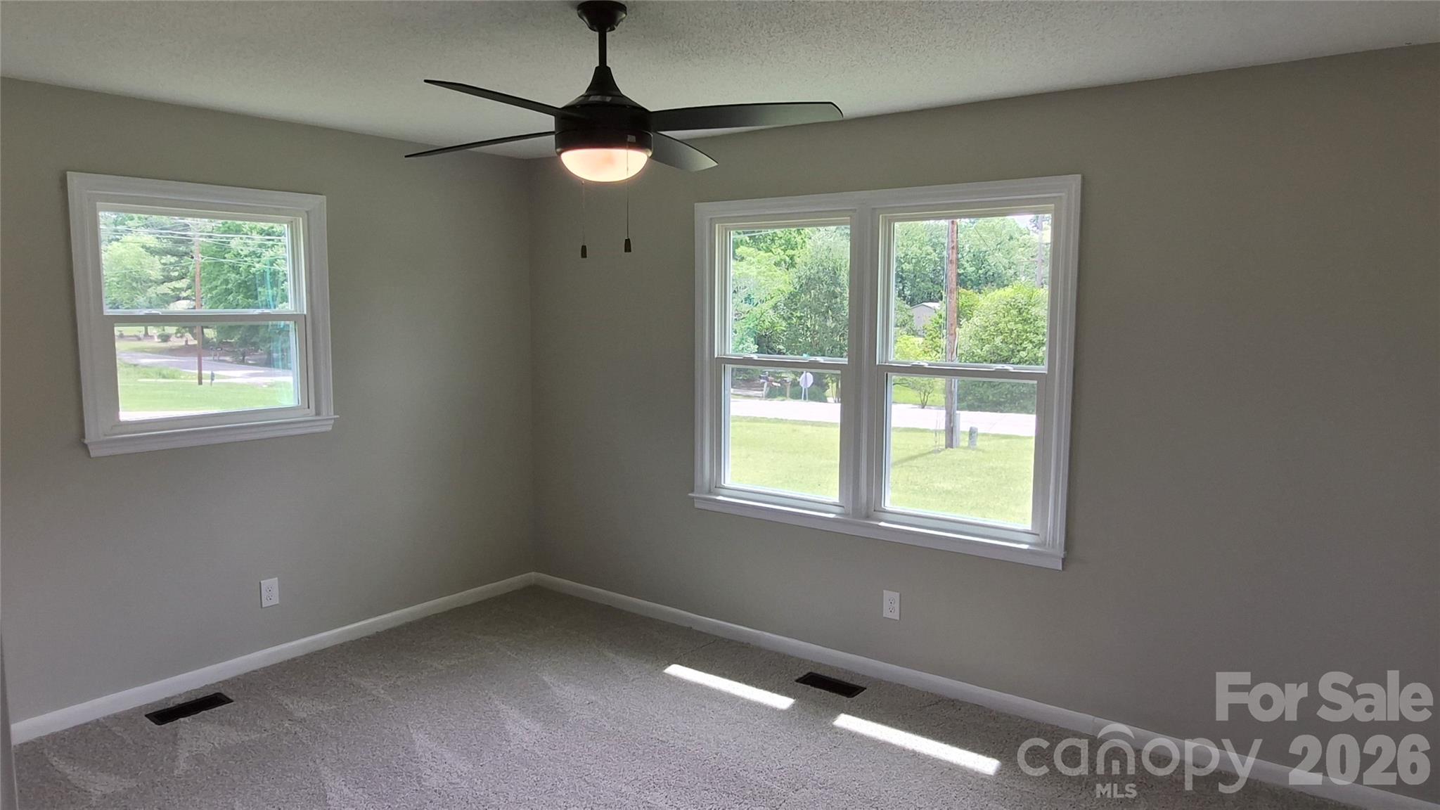 2047 John Everall Road — Lancaster