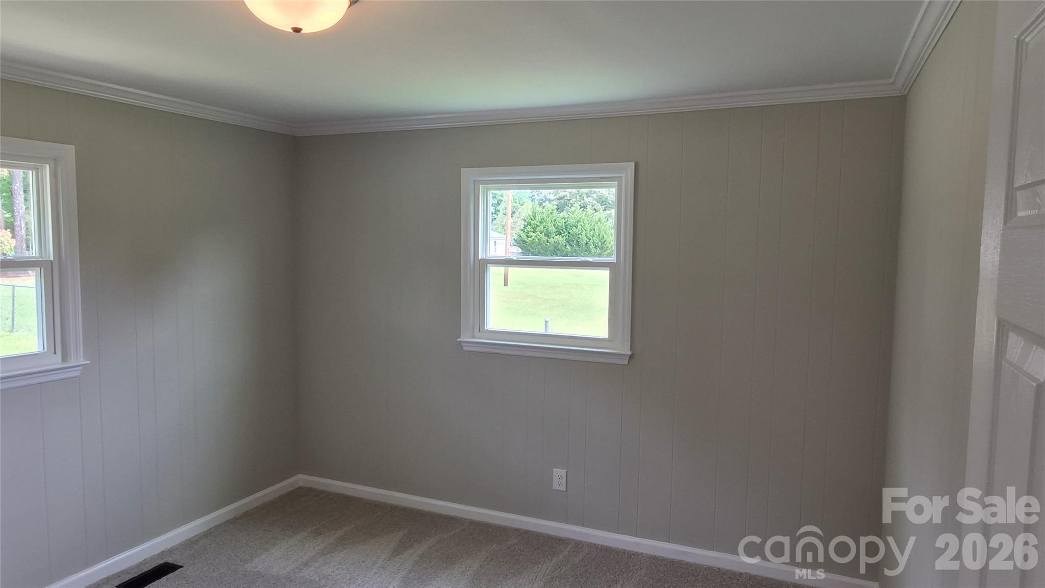 2047 John Everall Road — Lancaster
