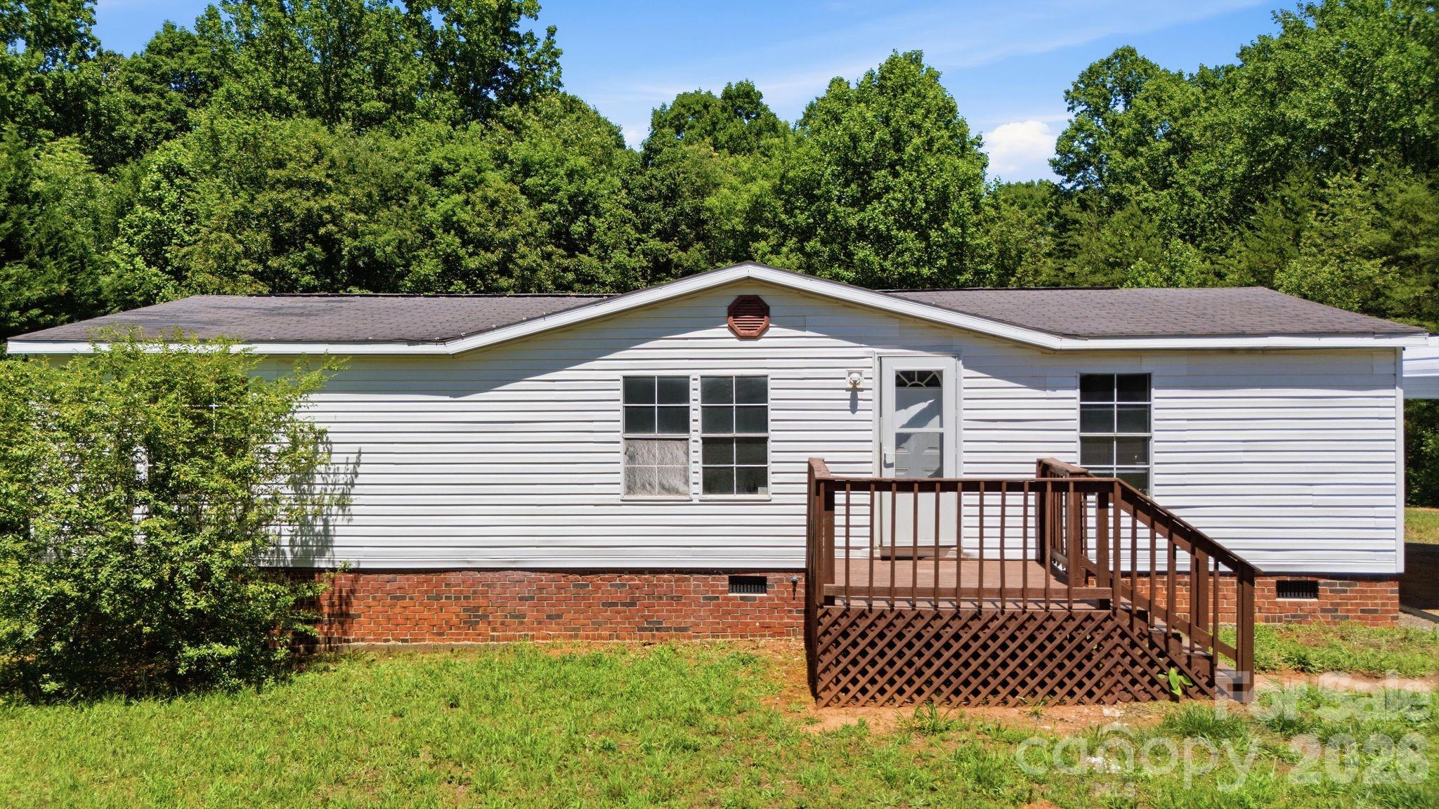 1509 Leonards Fork Church Road — Lincolnton