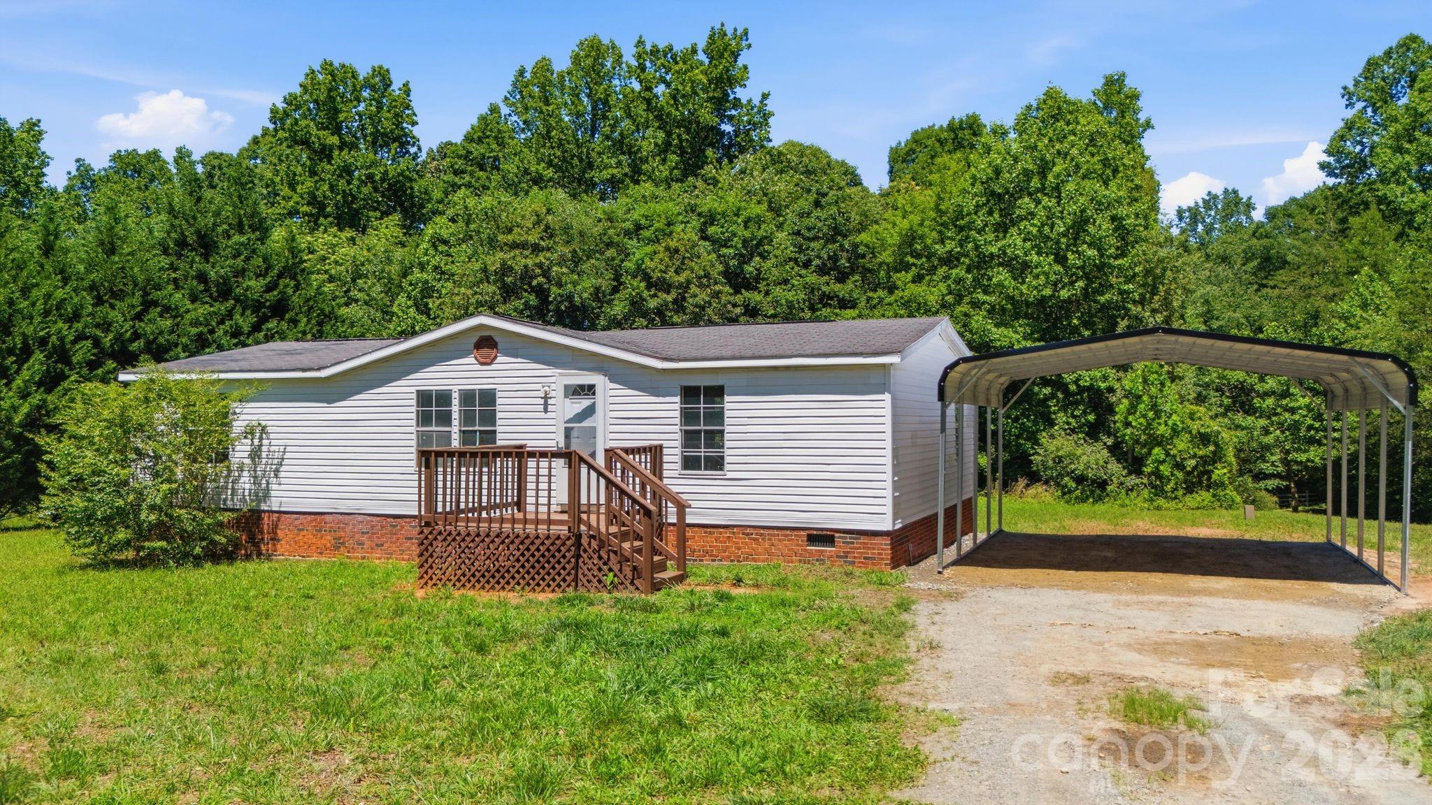 1509 Leonards Fork Church Road — Lincolnton