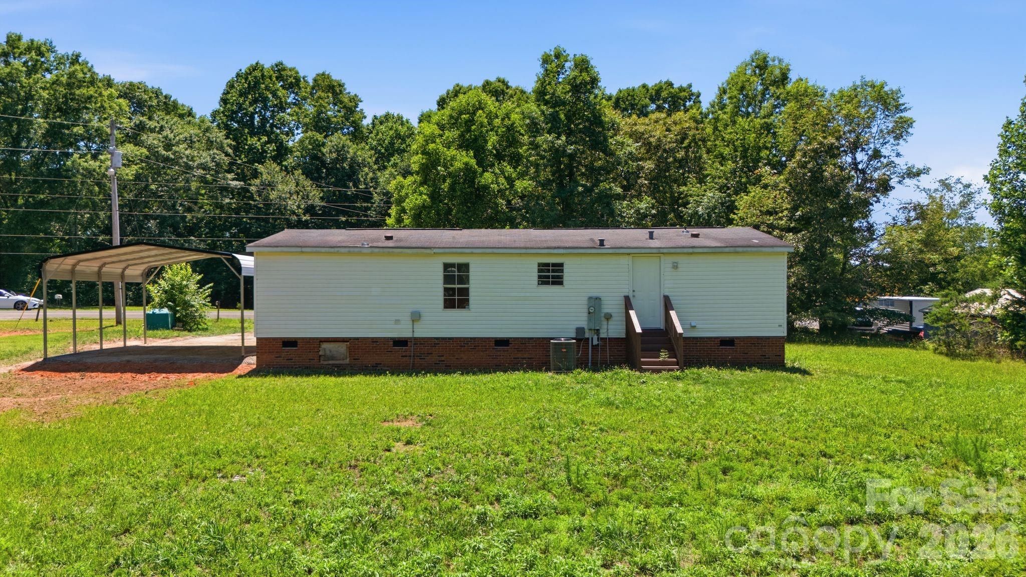 1509 Leonards Fork Church Road — Lincolnton