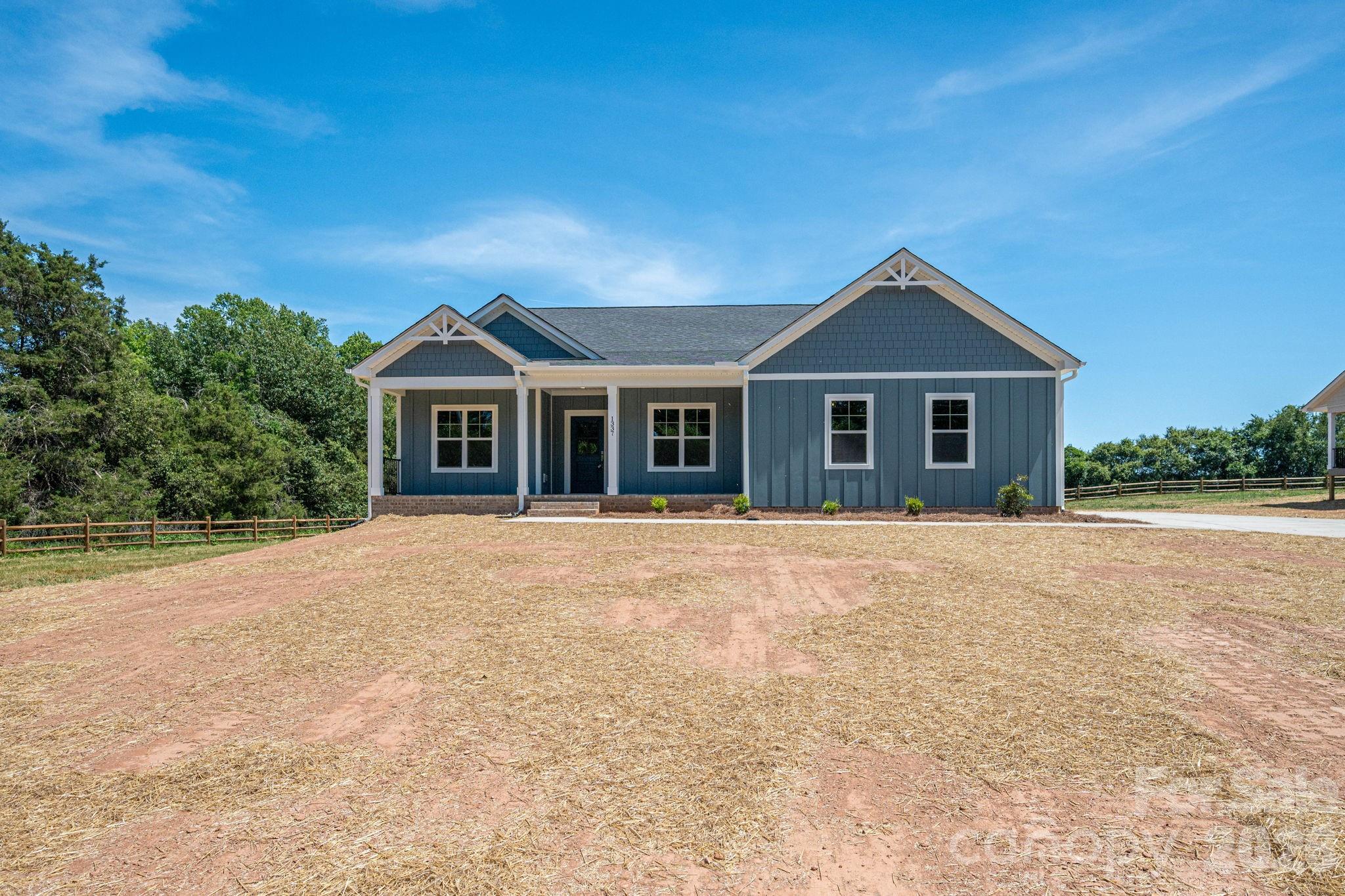 1337 Zeb Haynes Road — Maiden