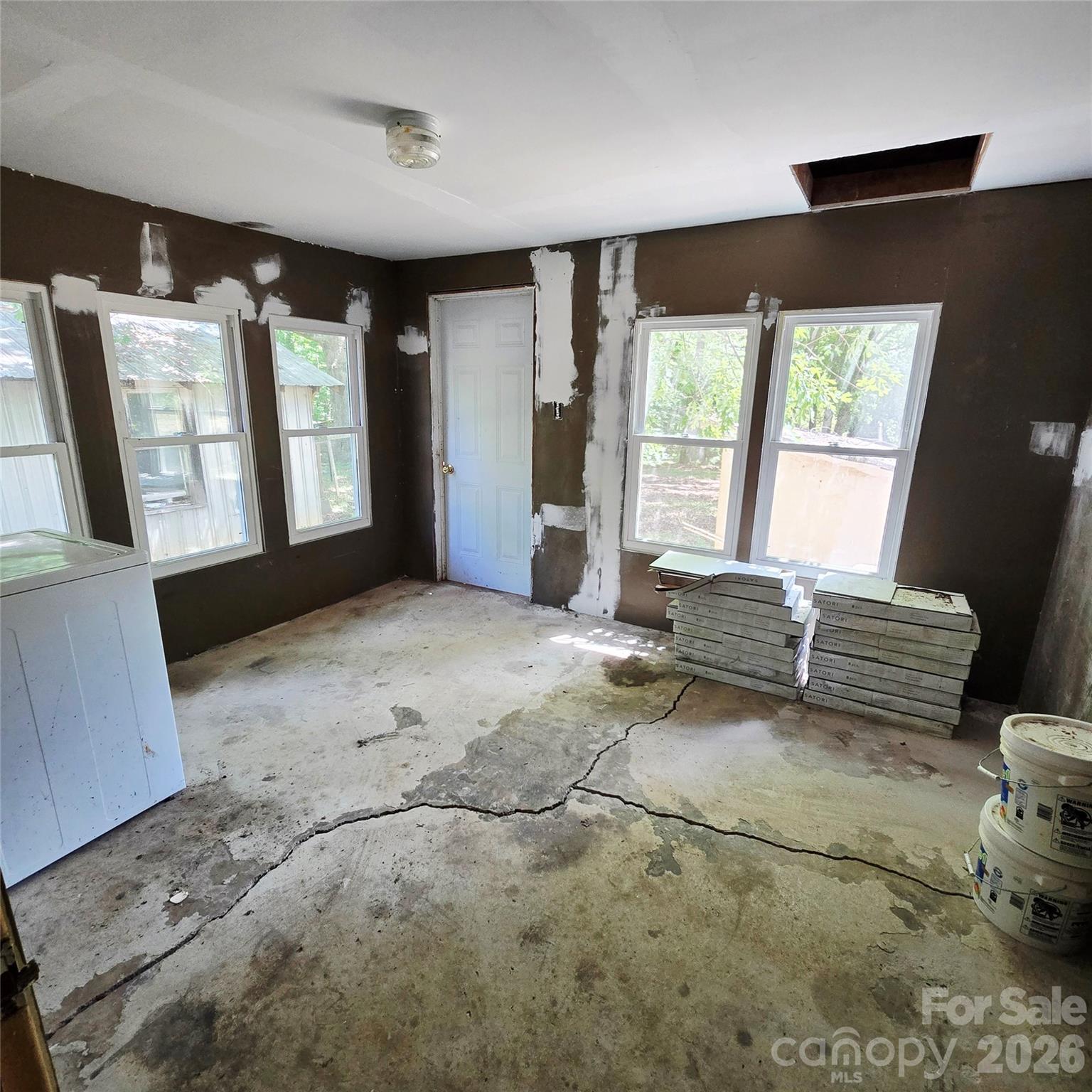 887 Okeewemee-Star Road — Star