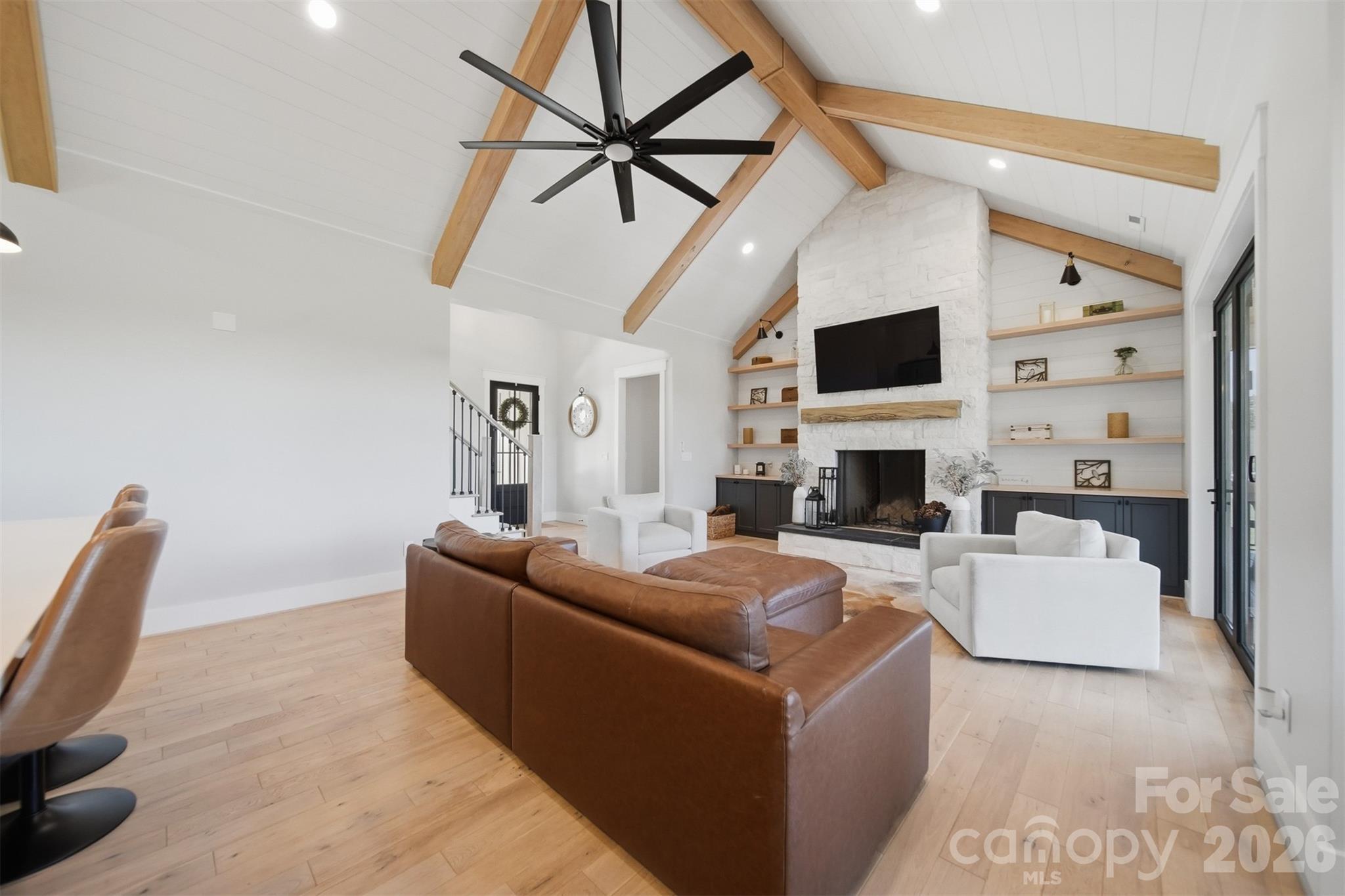 2322 Moss Farm Road — Hickory