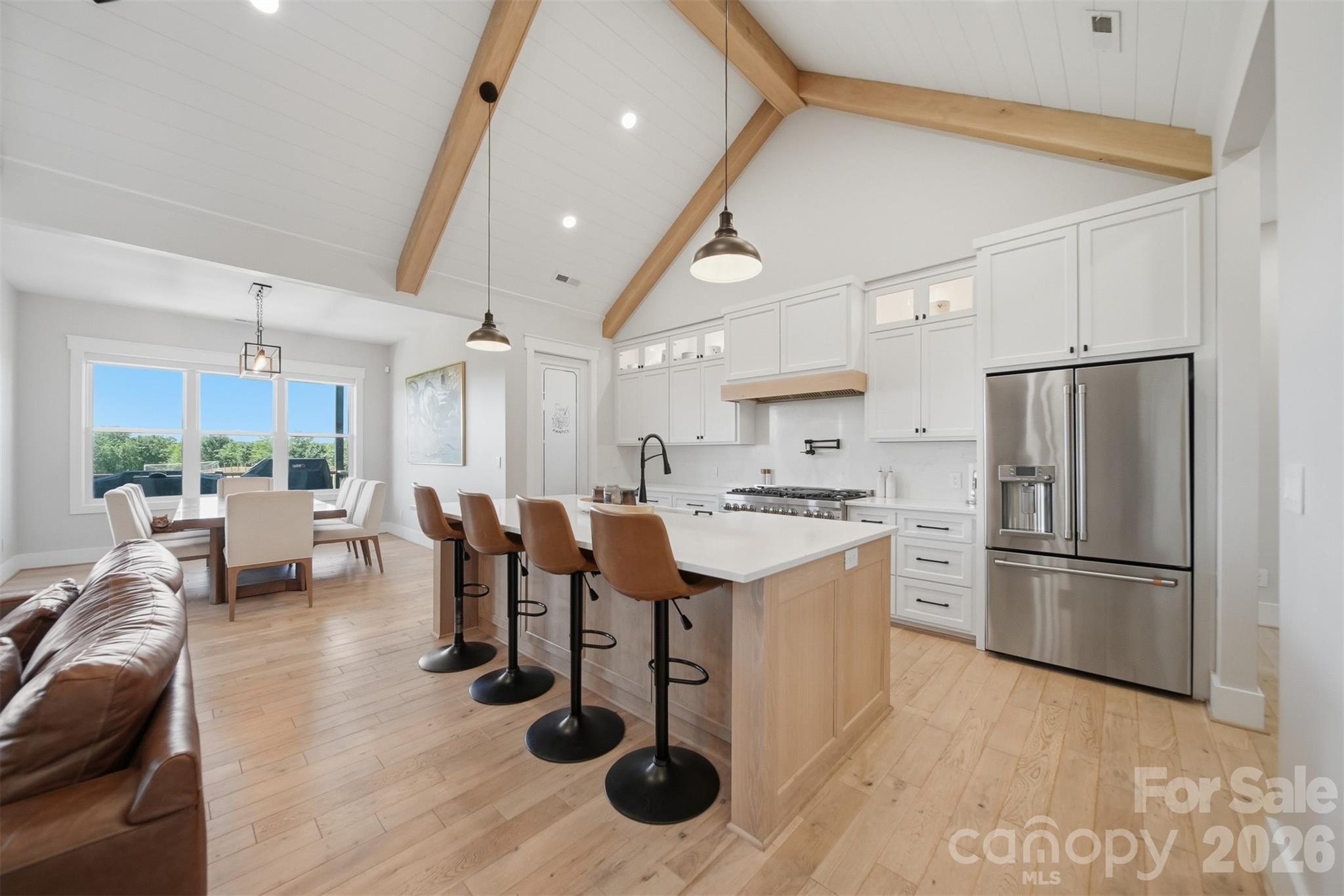 2322 Moss Farm Road — Hickory