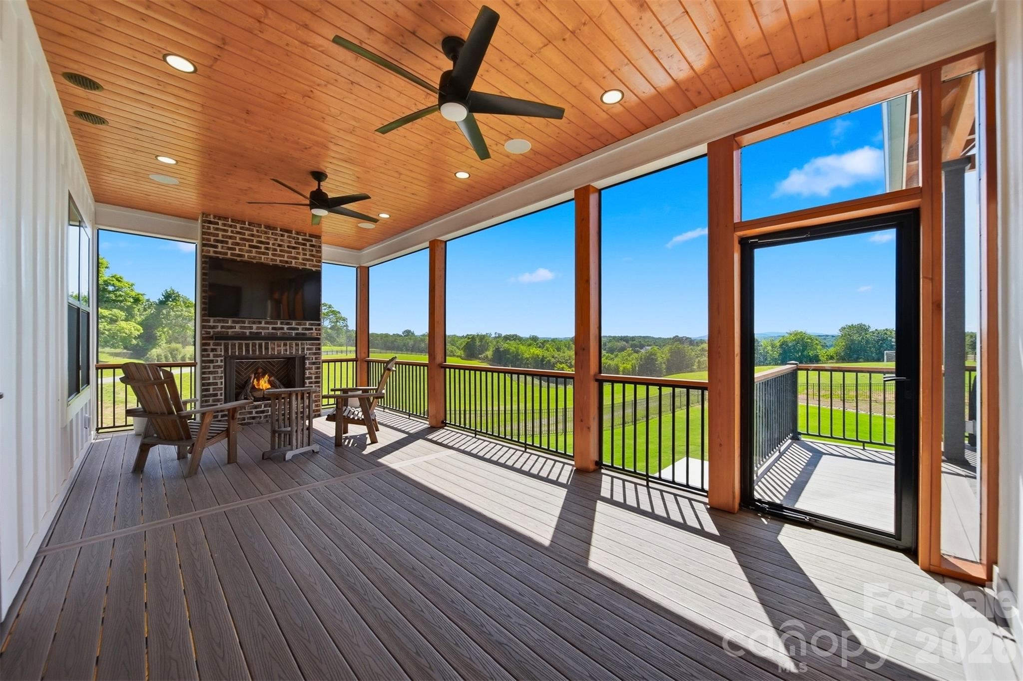 2322 Moss Farm Road — Hickory