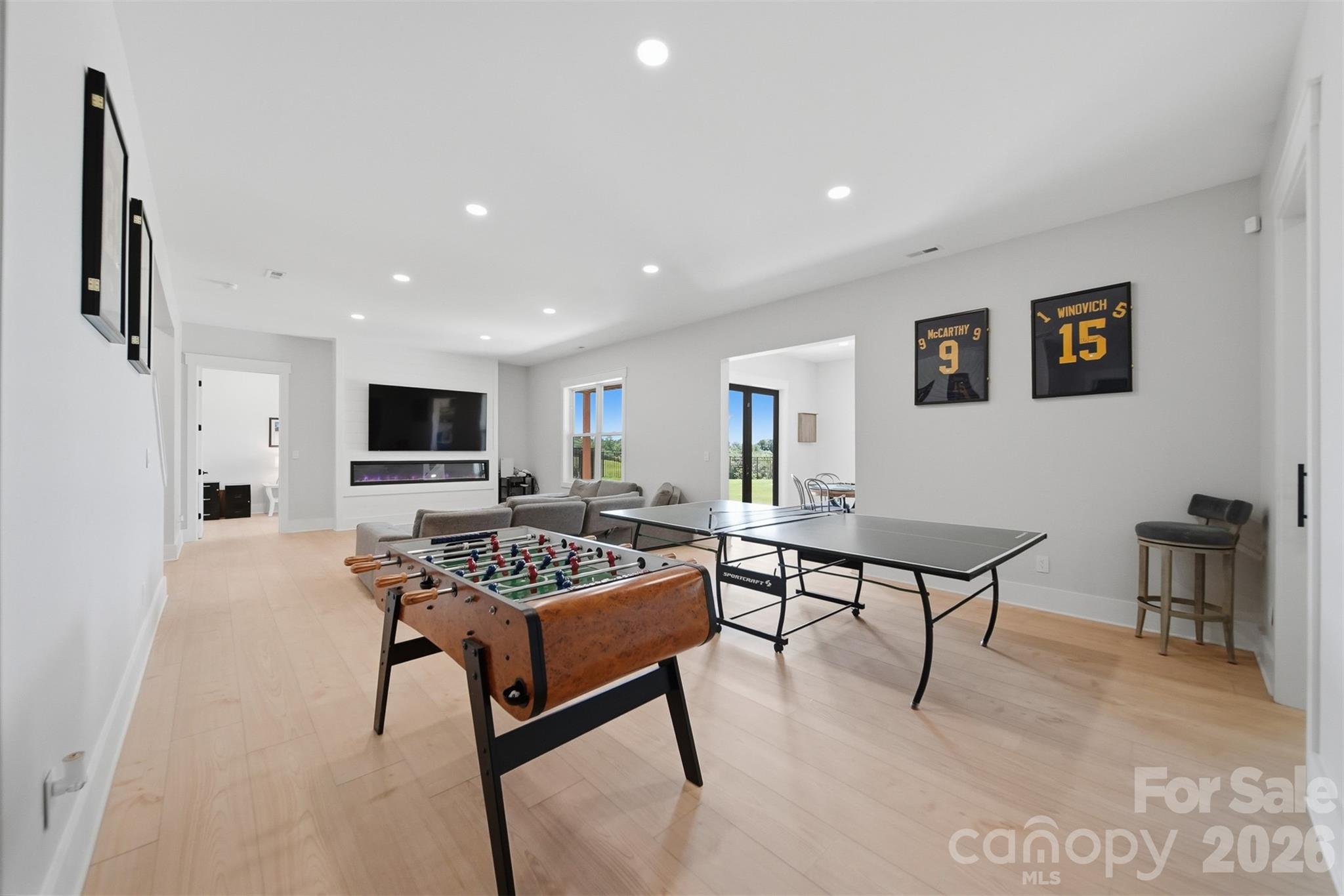 2322 Moss Farm Road — Hickory