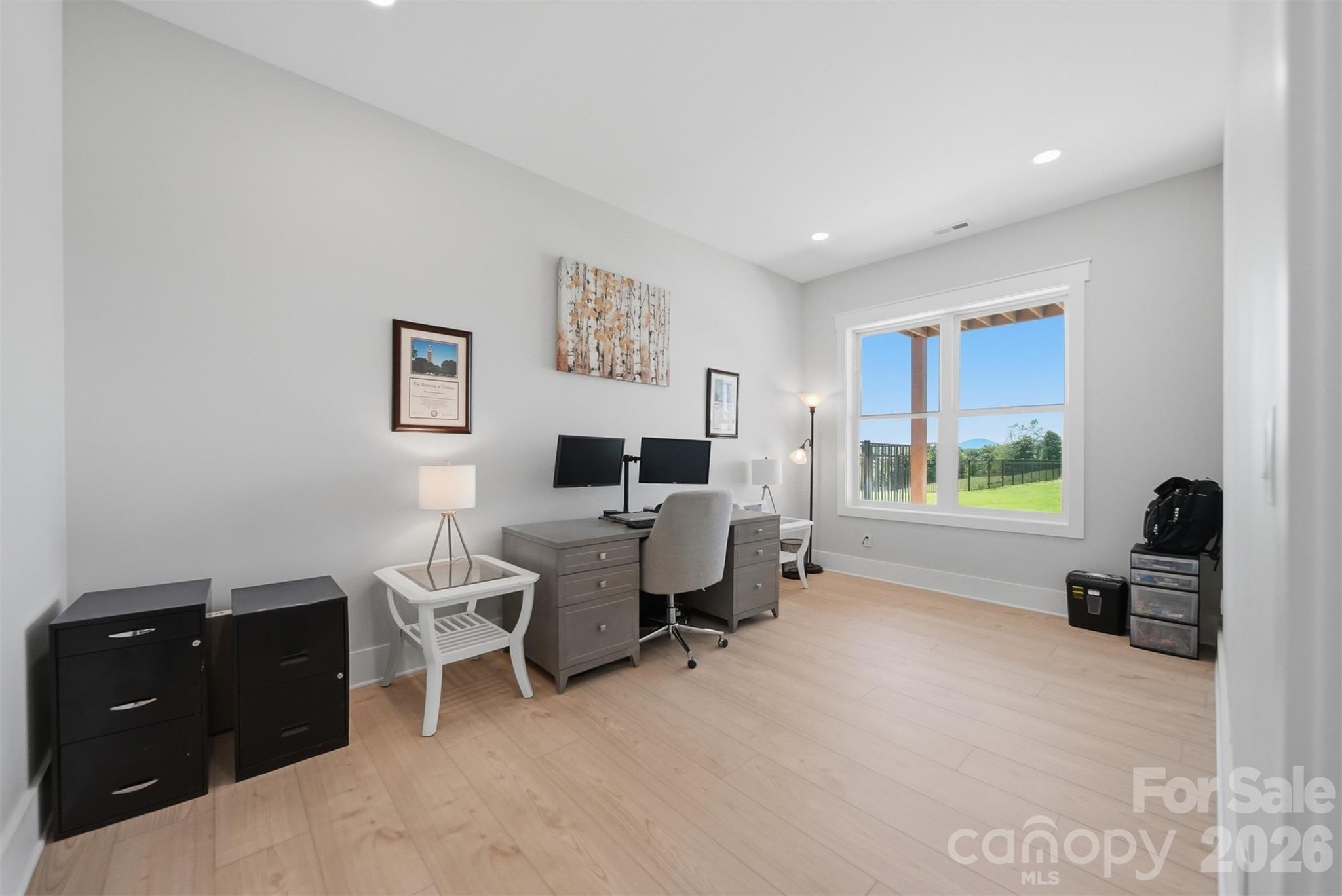 2322 Moss Farm Road — Hickory