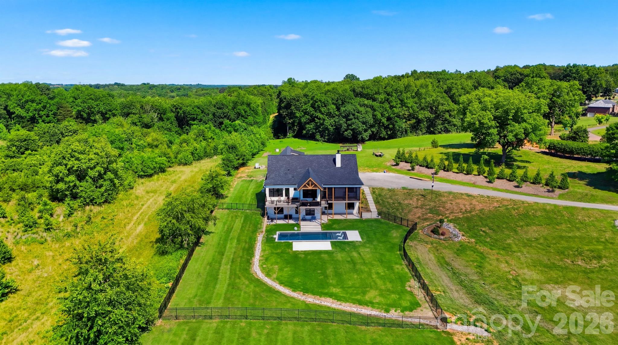 2322 Moss Farm Road — Hickory