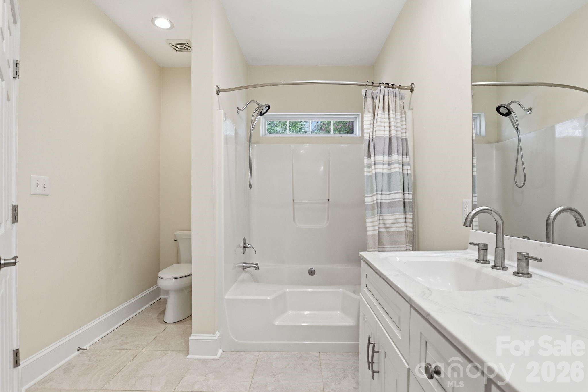 2800 Wingfield Place — Charlotte