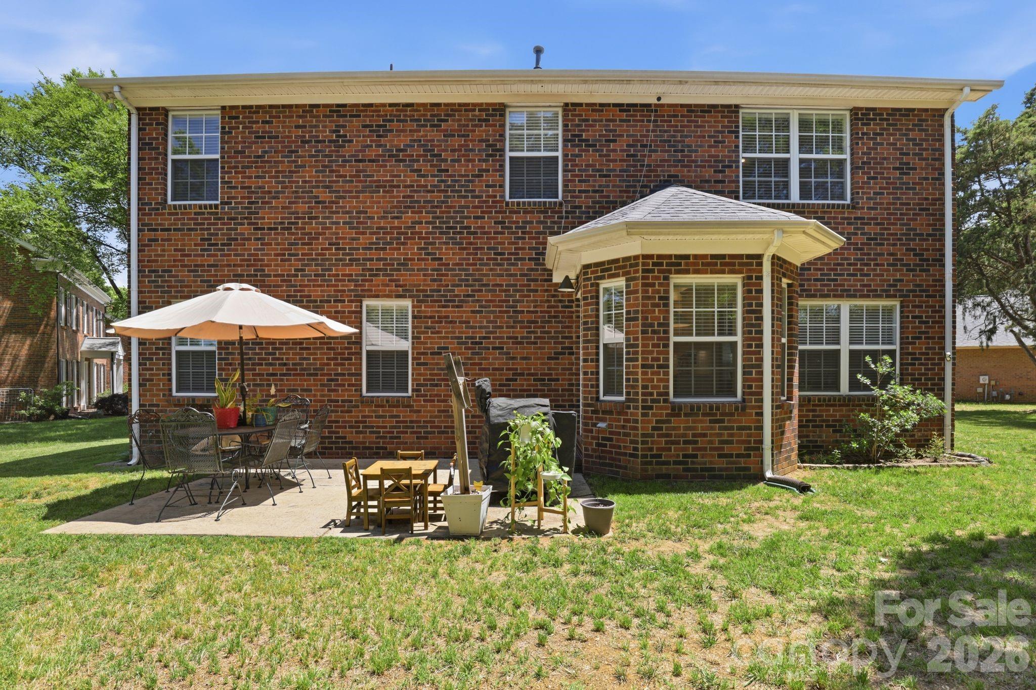 2800 Wingfield Place — Charlotte