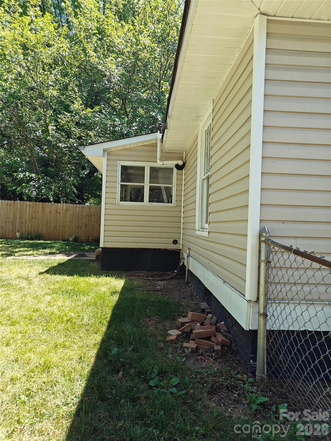 208 Heilig Avenue — Salisbury