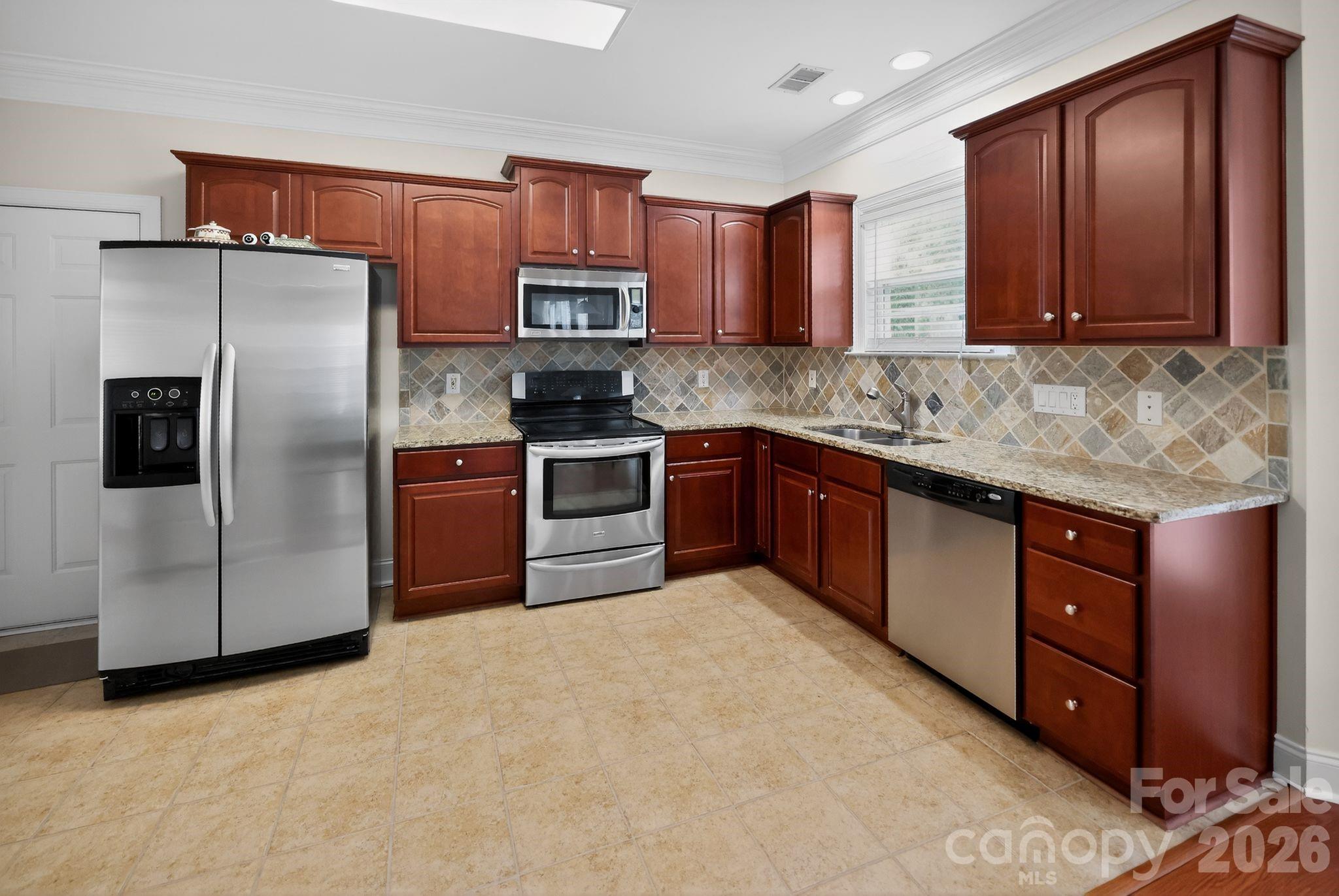 1601 Sumpter Lane — Monroe