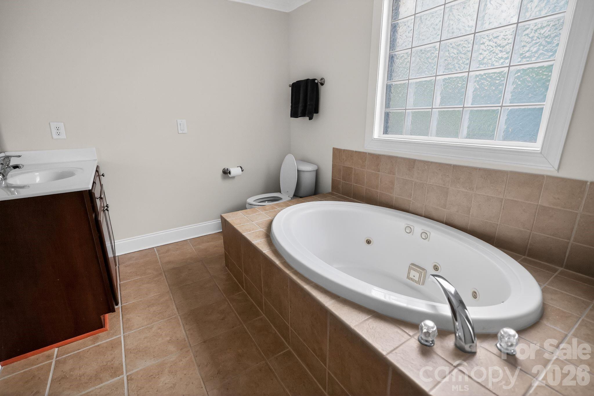 1601 Sumpter Lane — Monroe