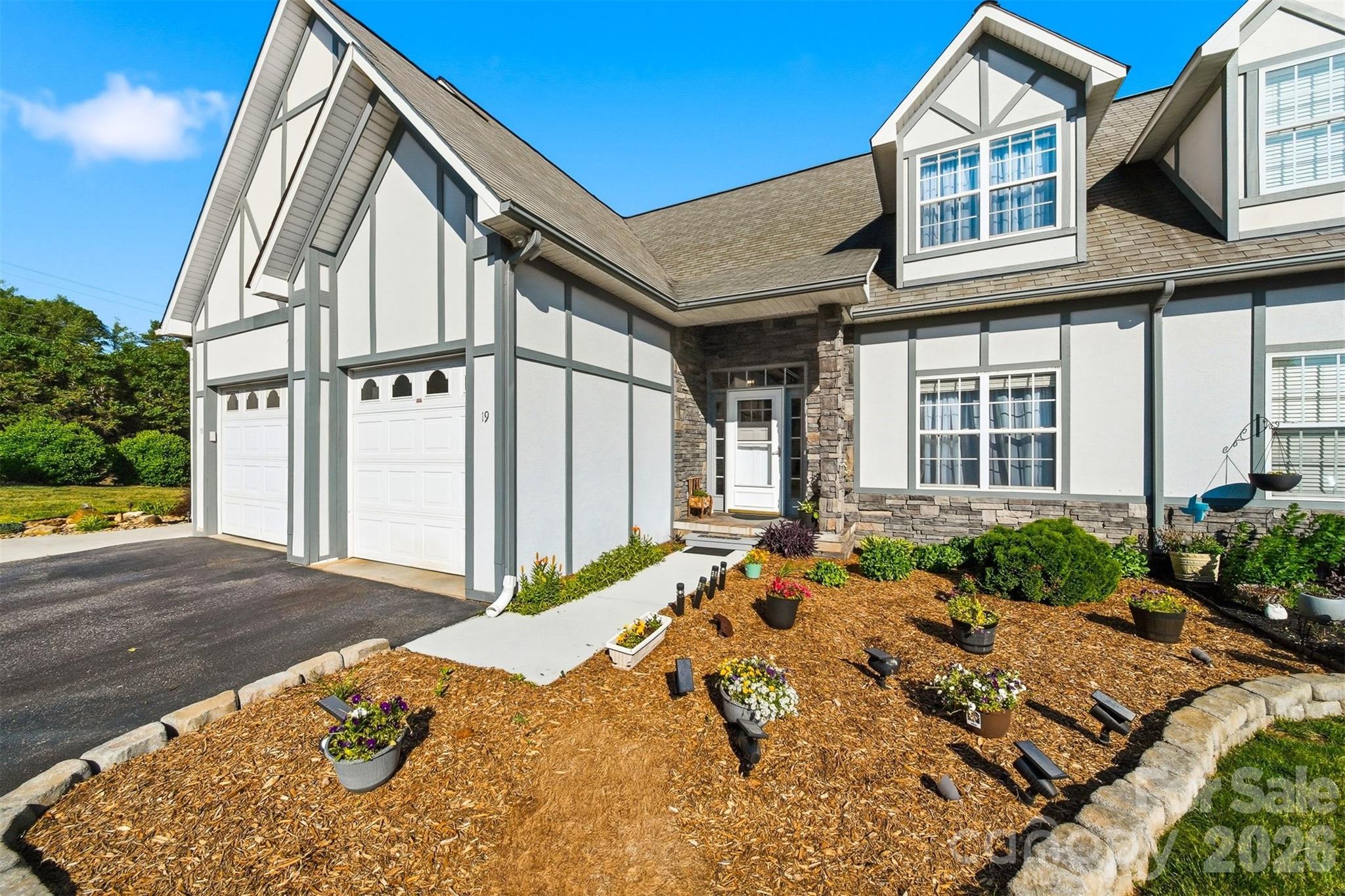 19 Heron Cove Loop #B — Hickory