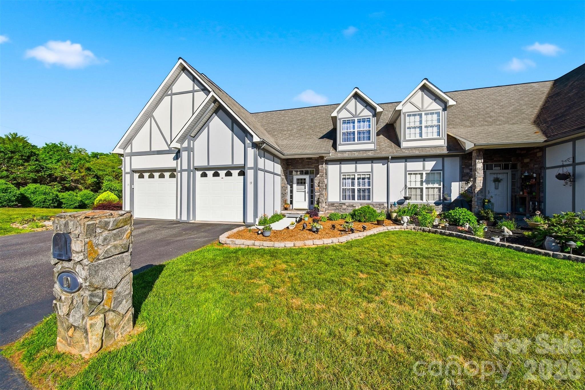 19 Heron Cove Loop #B — Hickory