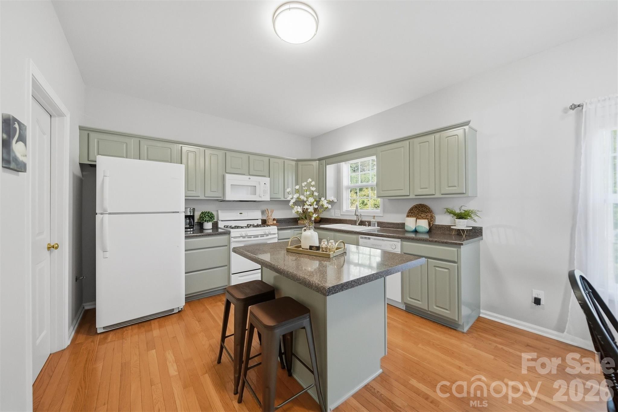 19 Heron Cove Loop #B — Hickory