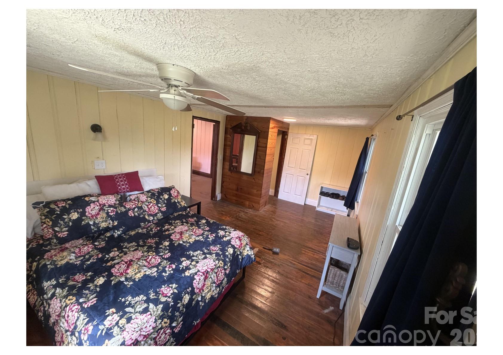 341 Lake Road — Rockingham