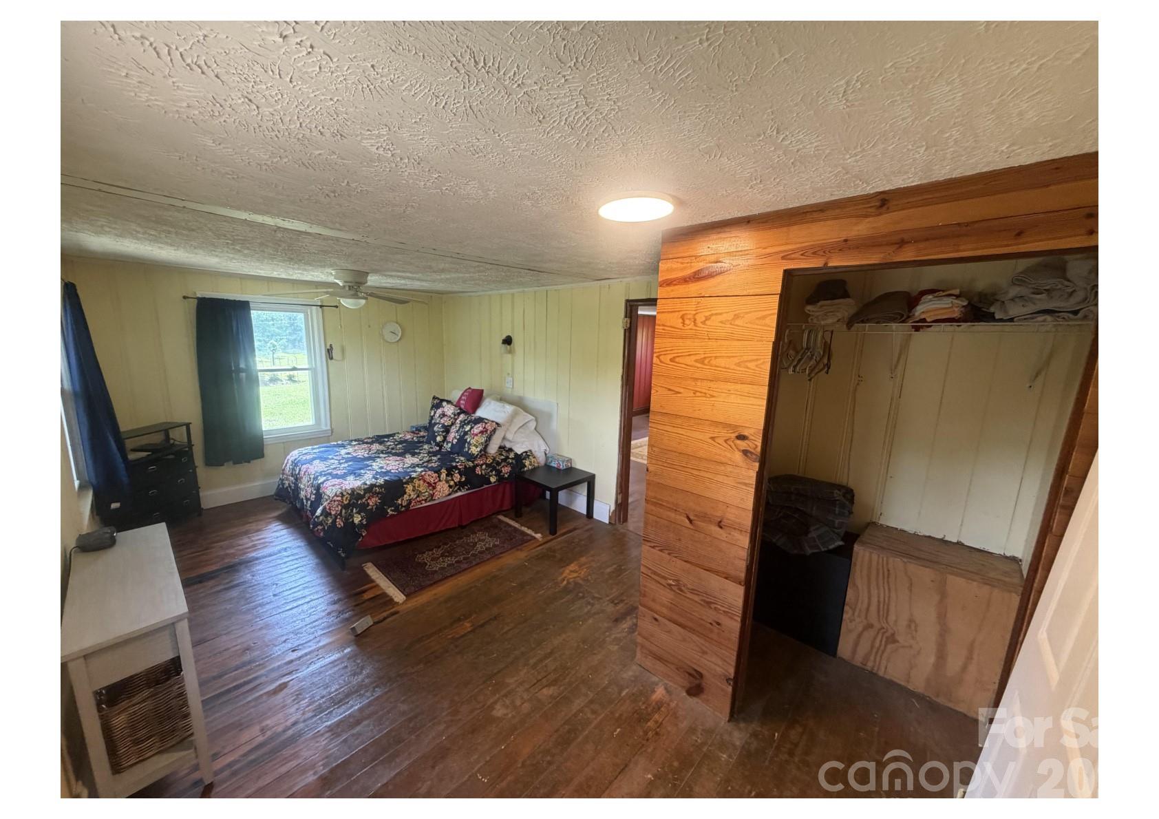 341 Lake Road — Rockingham