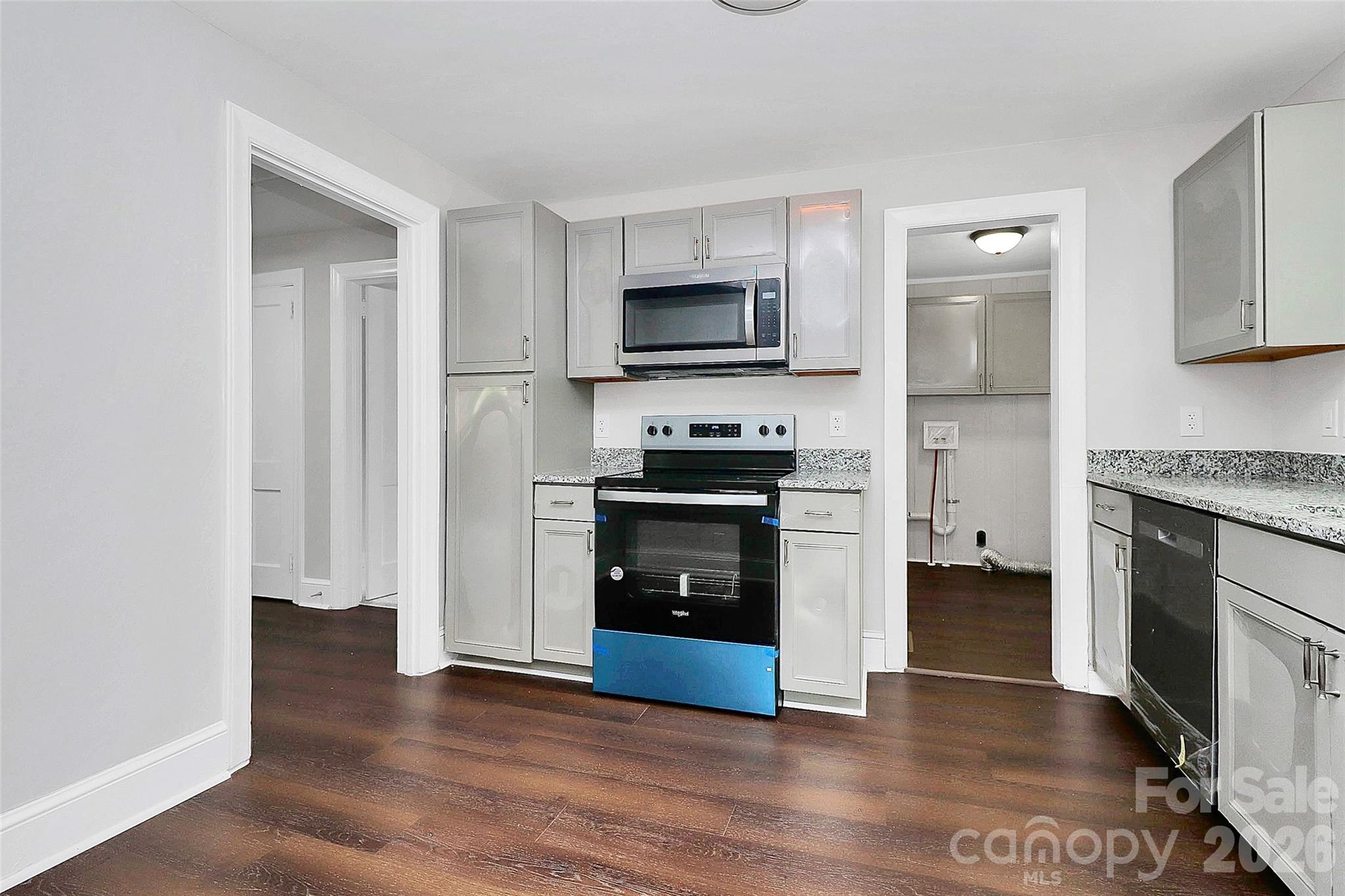 5726 Oak Drive — Charlotte