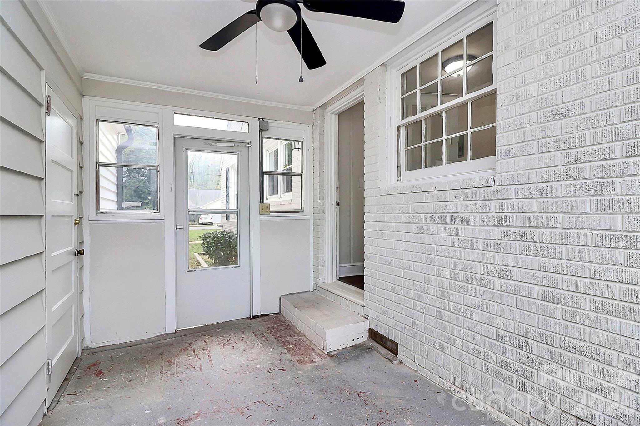 5726 Oak Drive — Charlotte