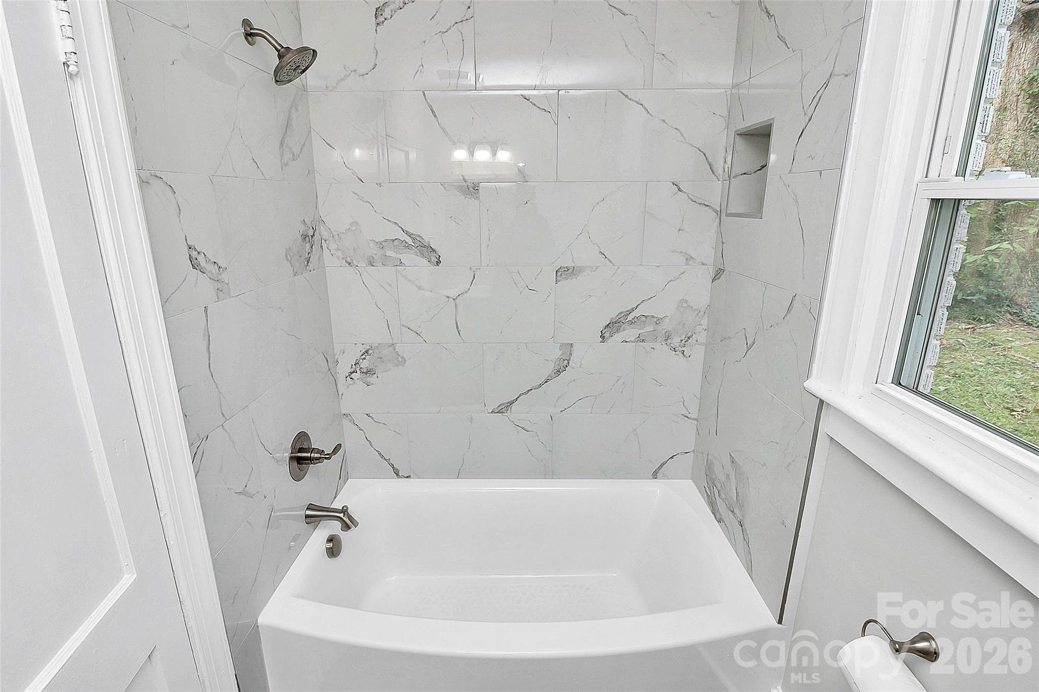 5726 Oak Drive — Charlotte