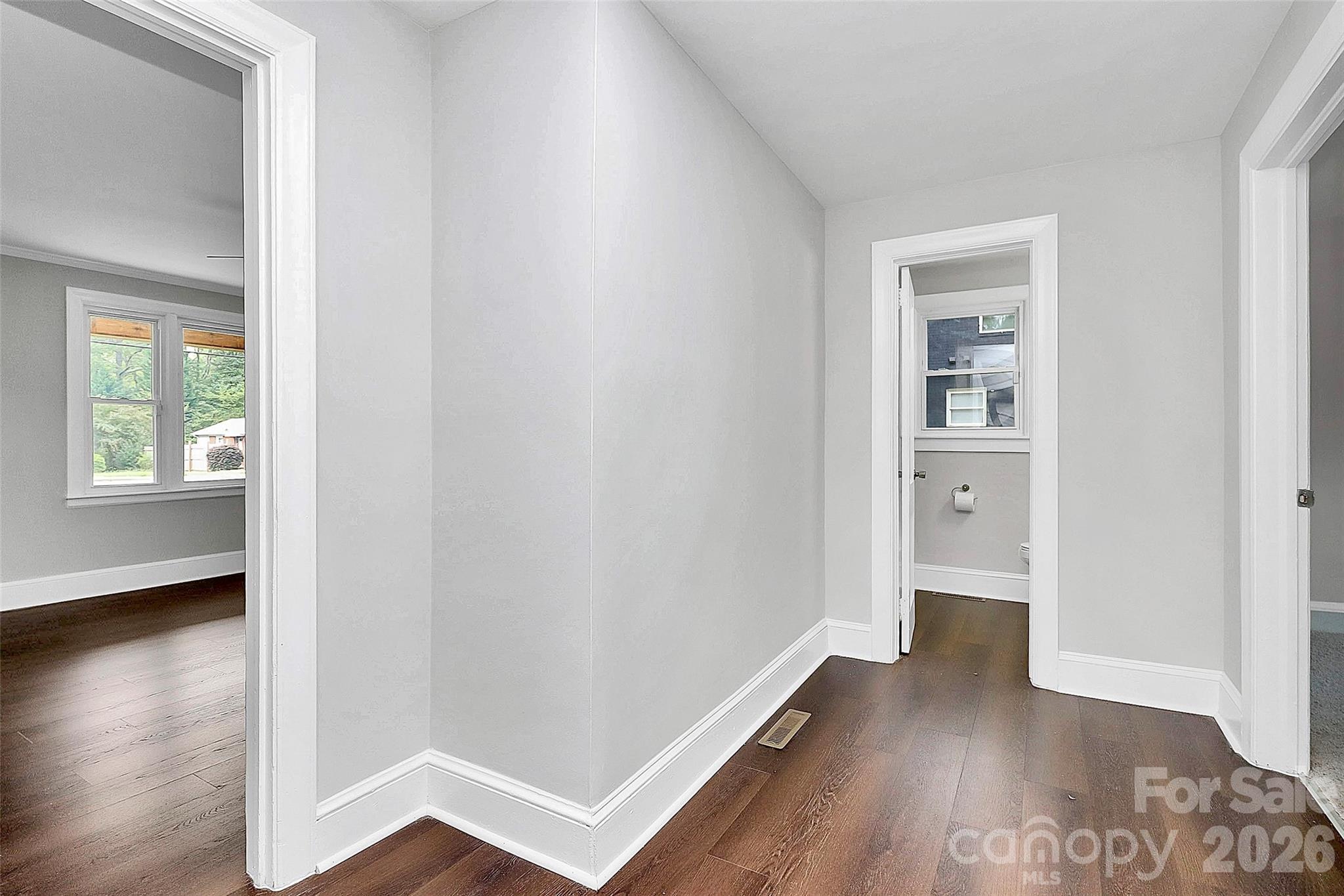 5726 Oak Drive — Charlotte