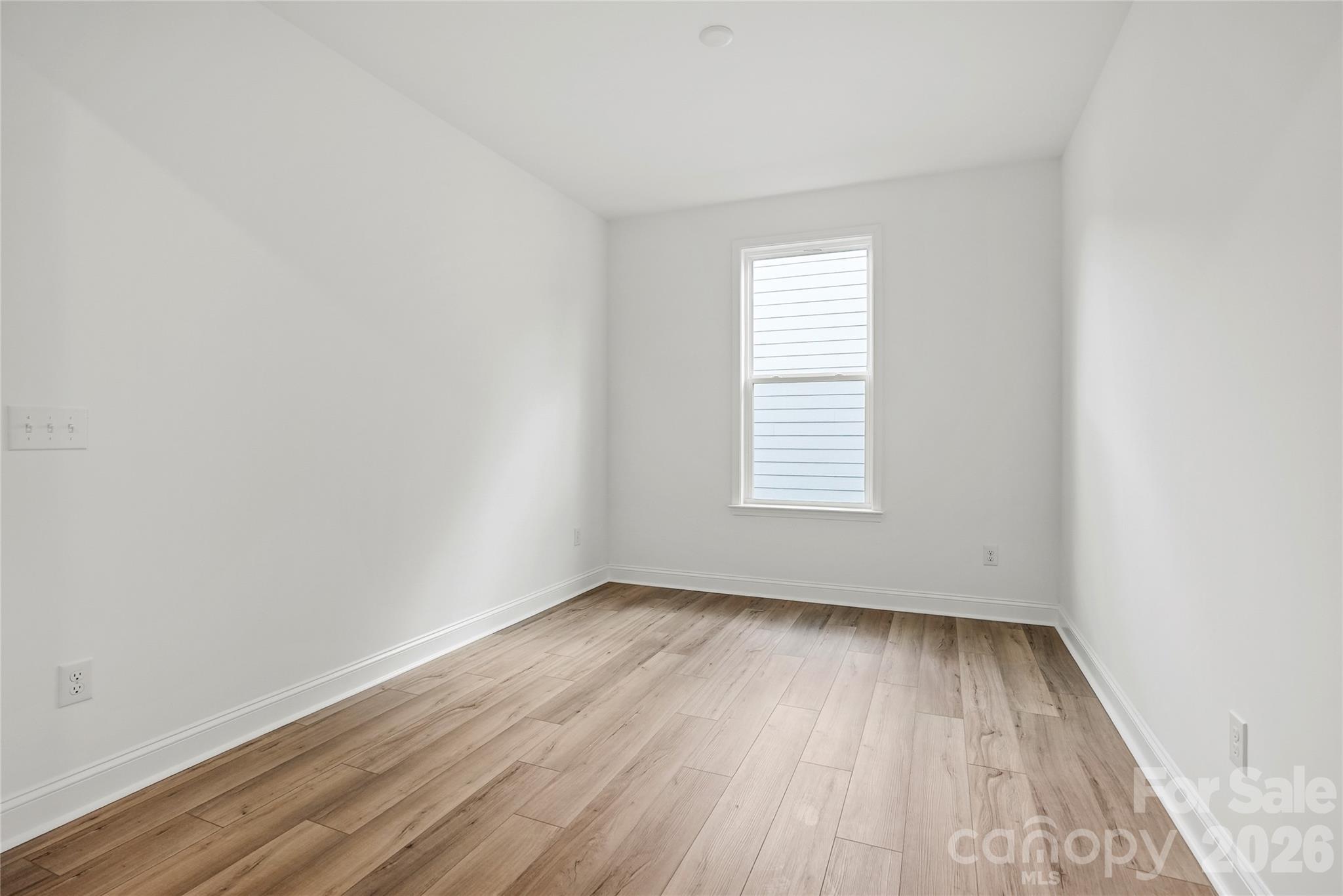 2730 Peak Court — Belmont