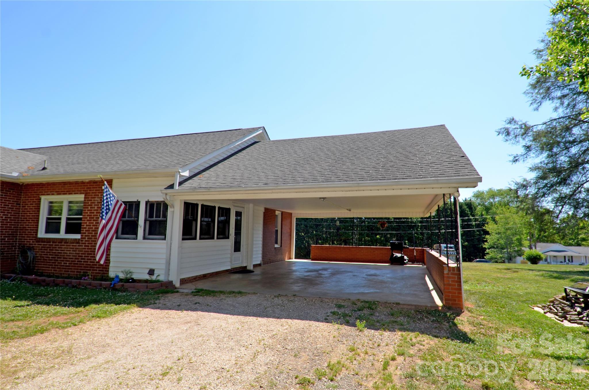 1419 US 70 Highway W — Valdese