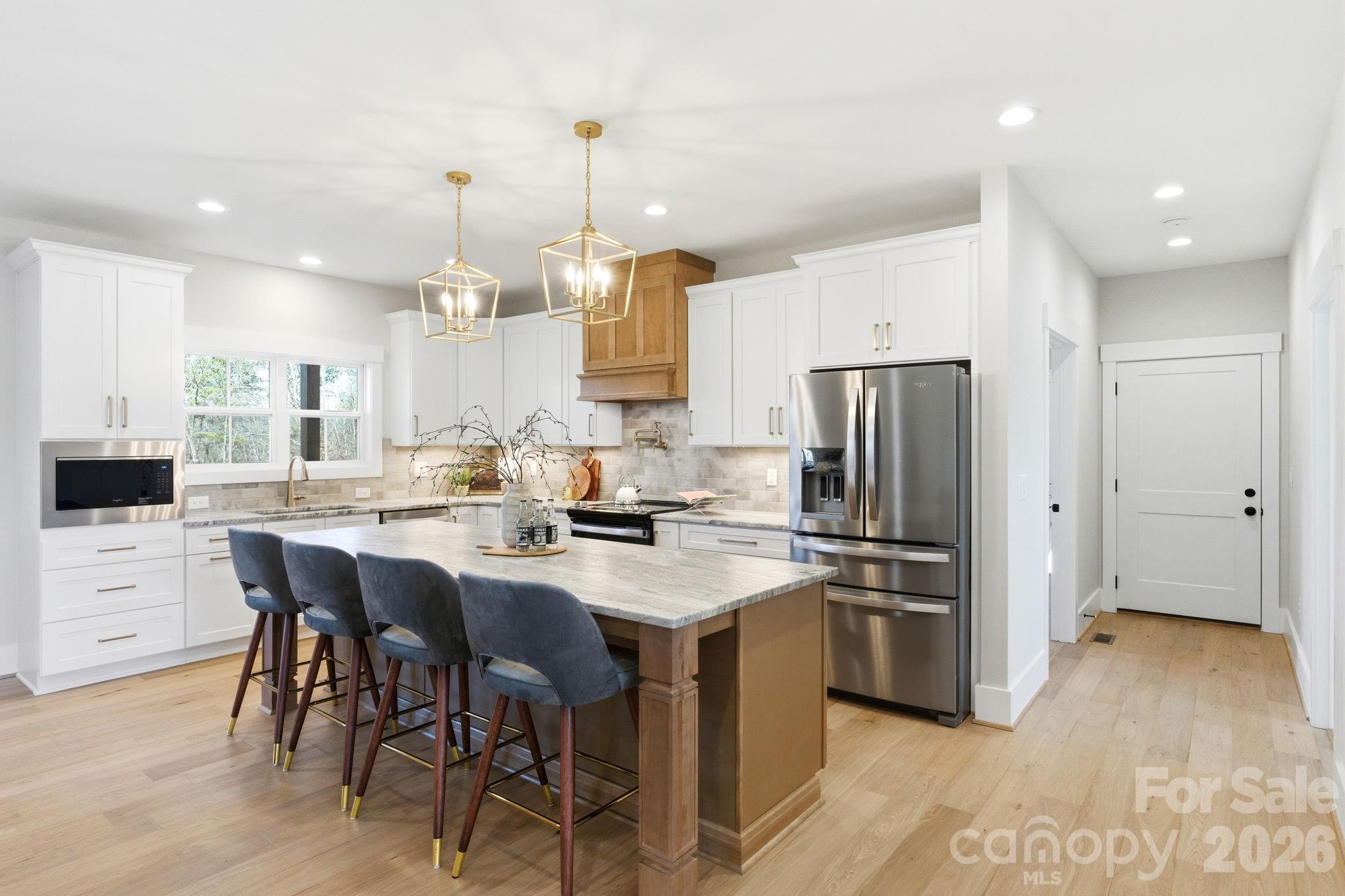 6922 Charnel Lane — Climax