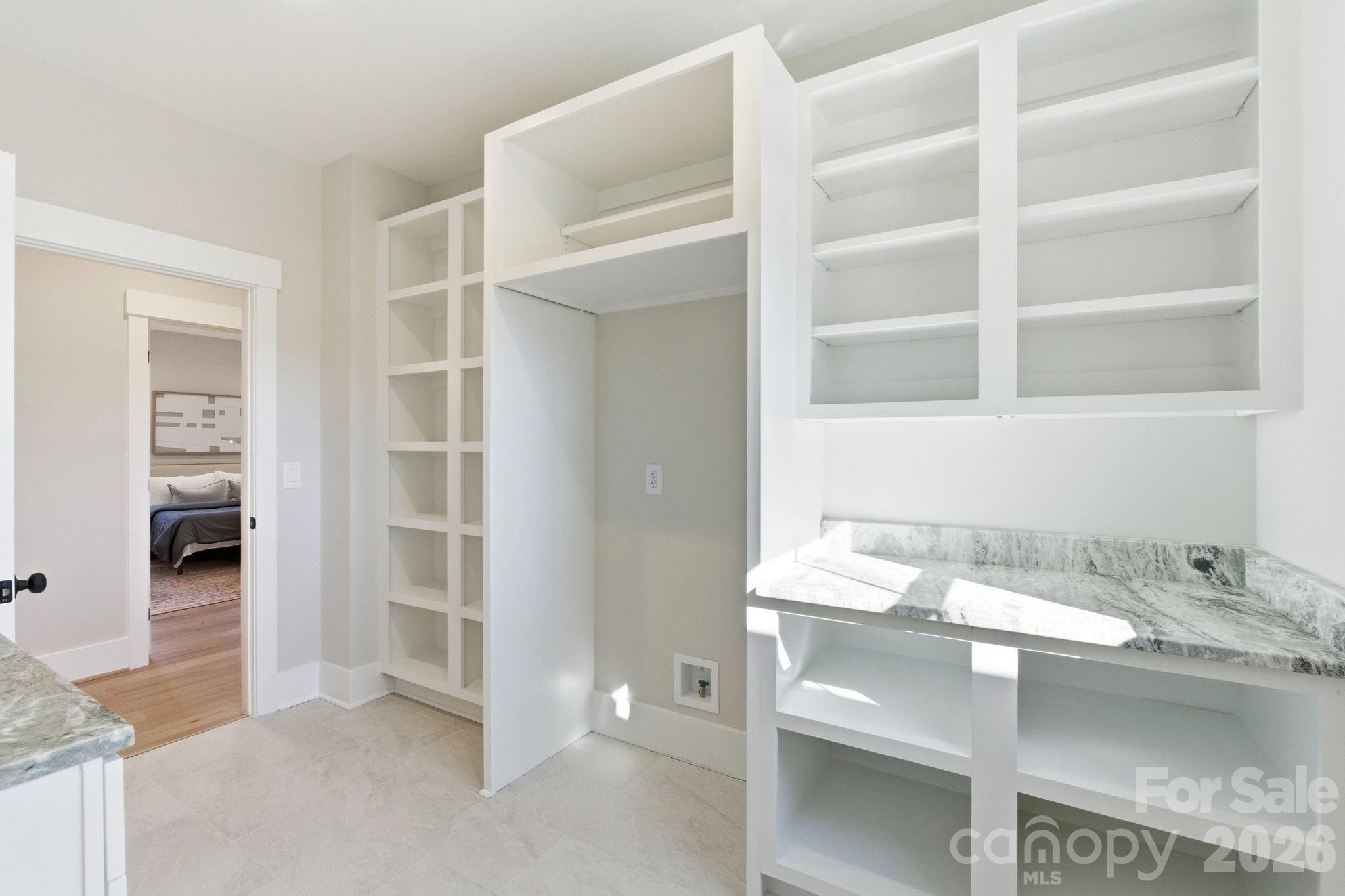6922 Charnel Lane — Climax