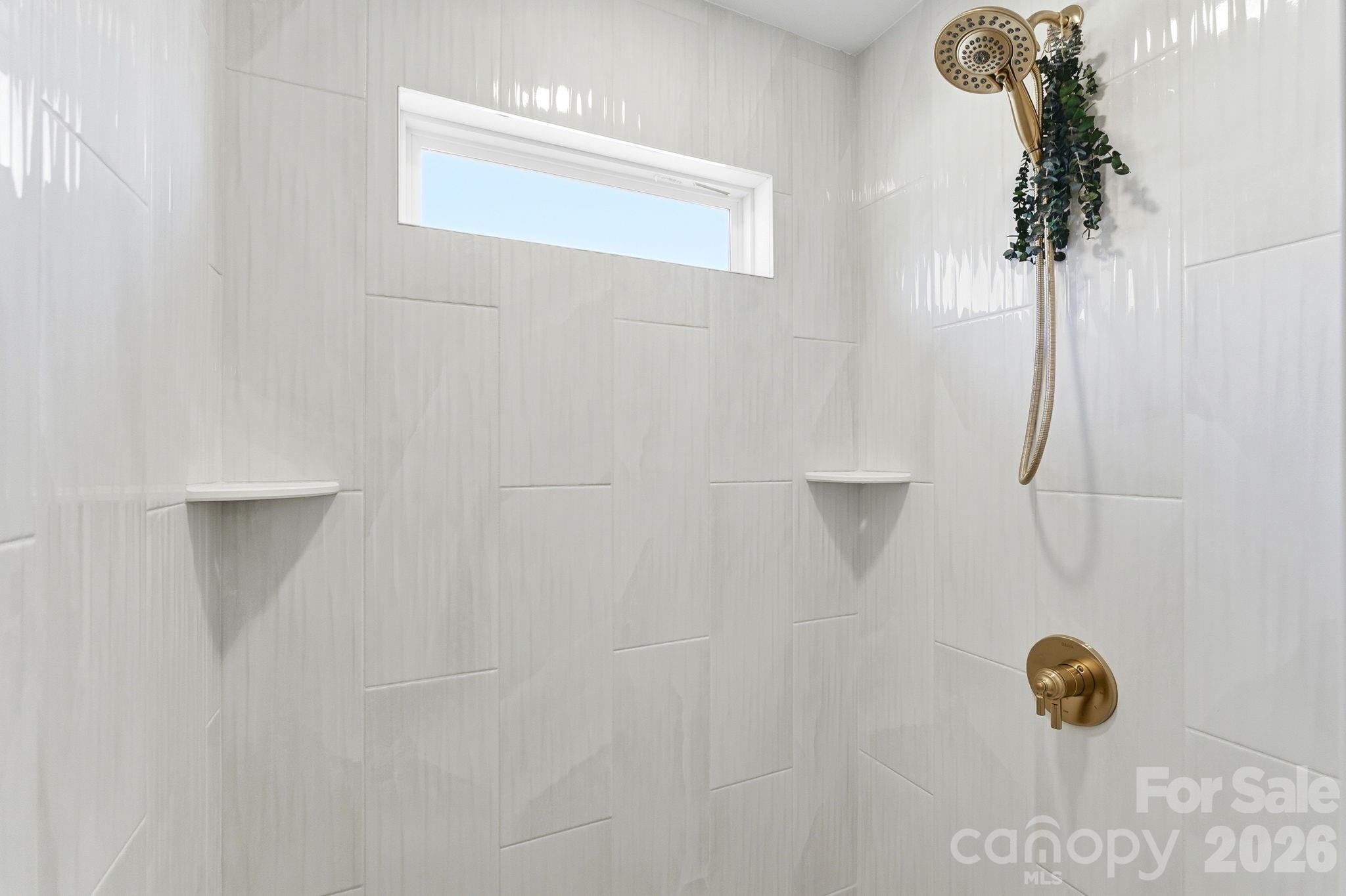 6922 Charnel Lane — Climax