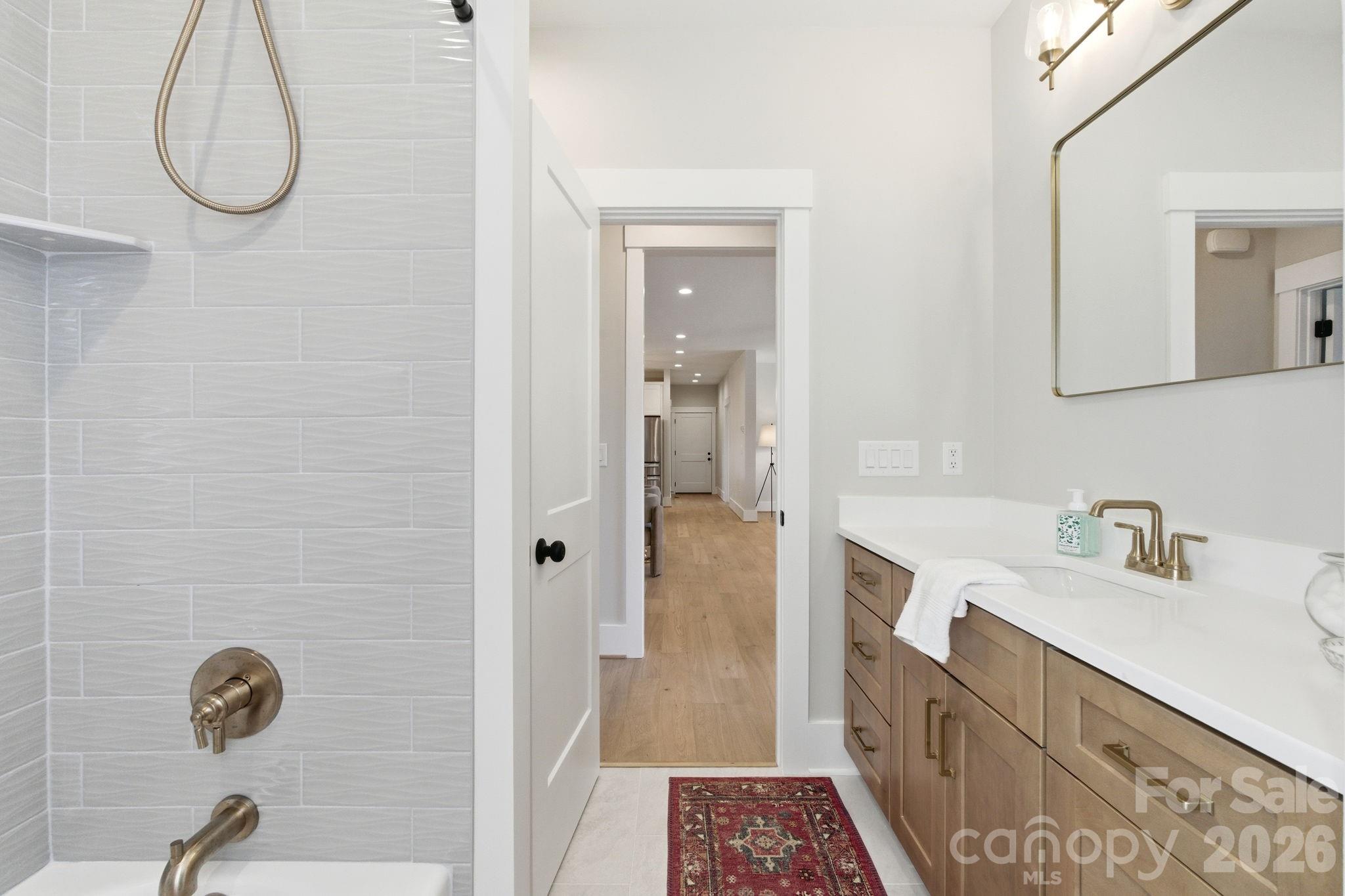 6922 Charnel Lane — Climax