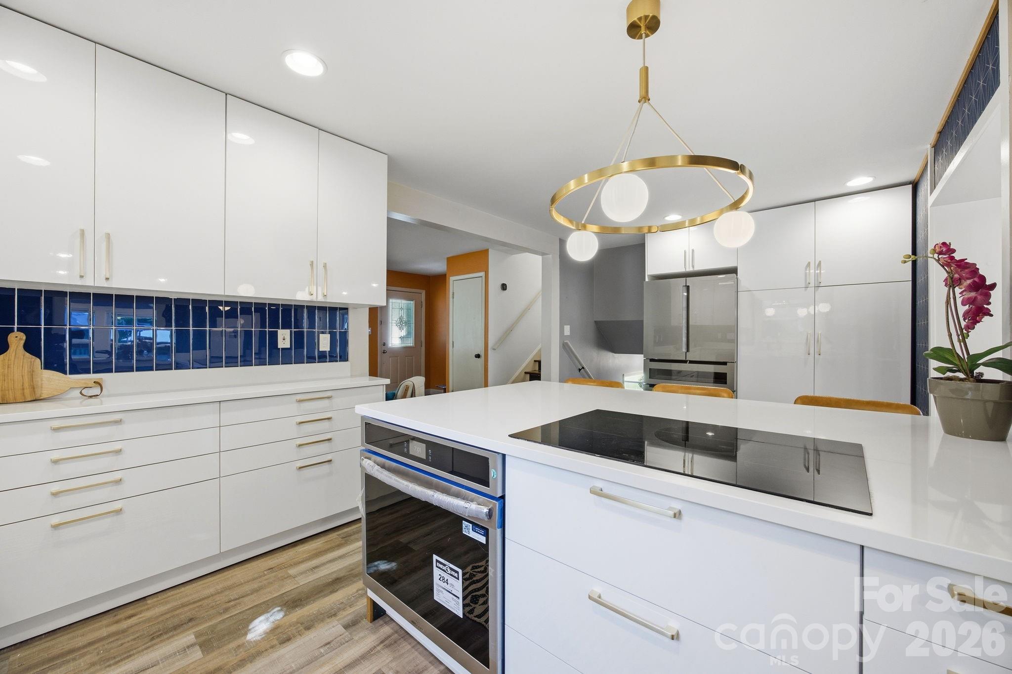 1941 Bentley Place — Charlotte