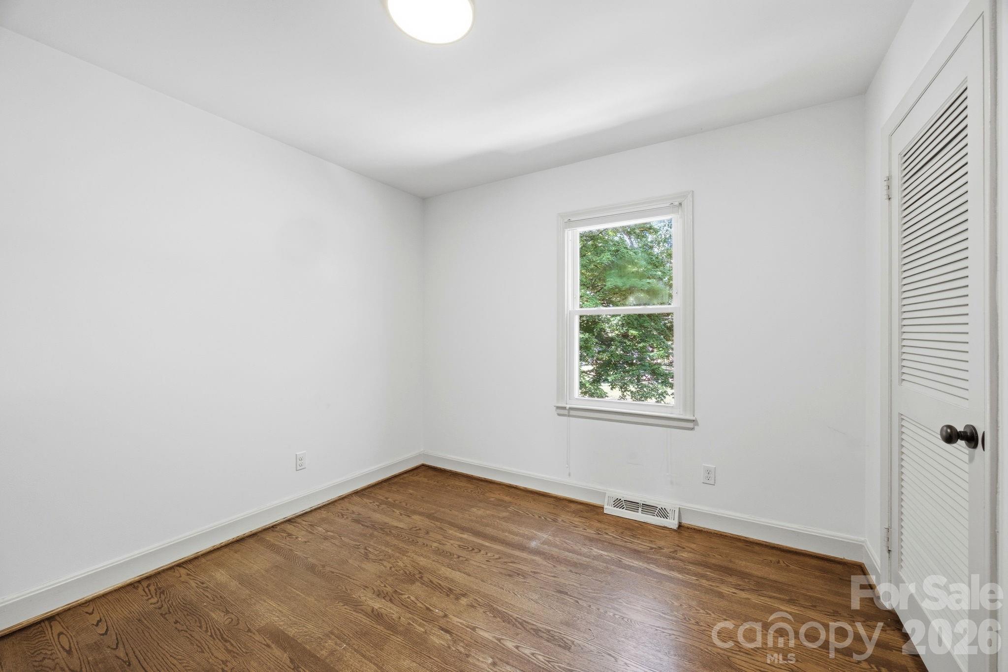 1941 Bentley Place — Charlotte