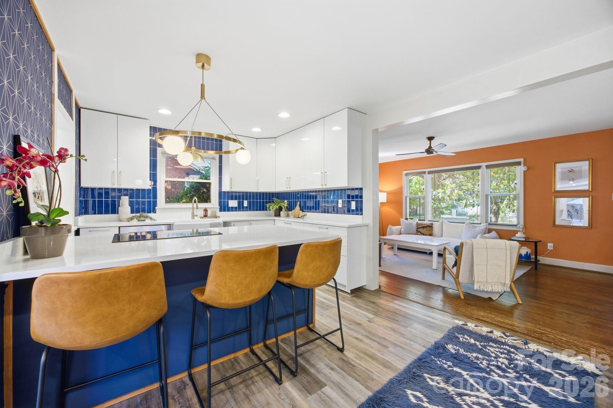 1941 Bentley Place — Charlotte