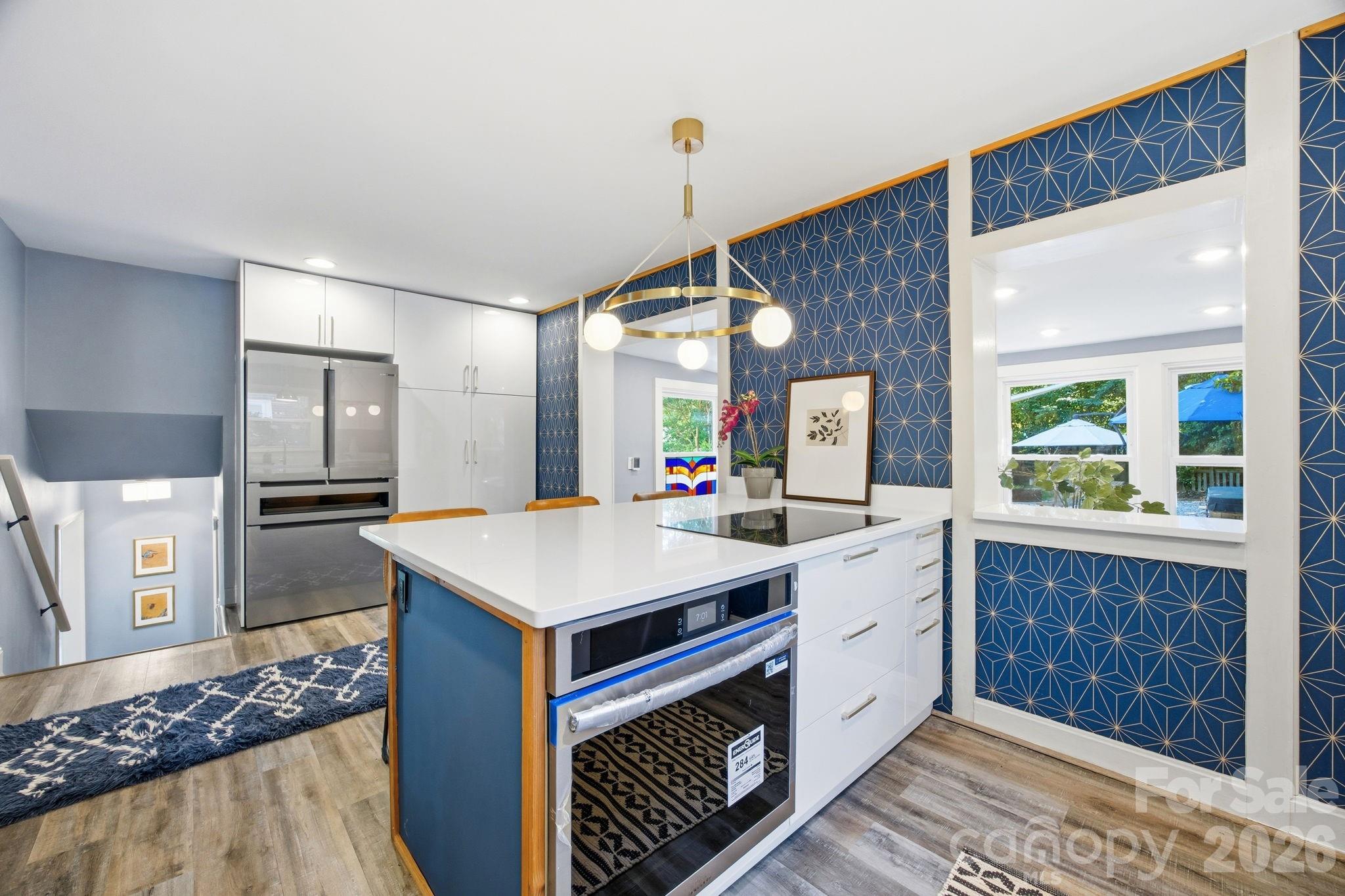 1941 Bentley Place — Charlotte