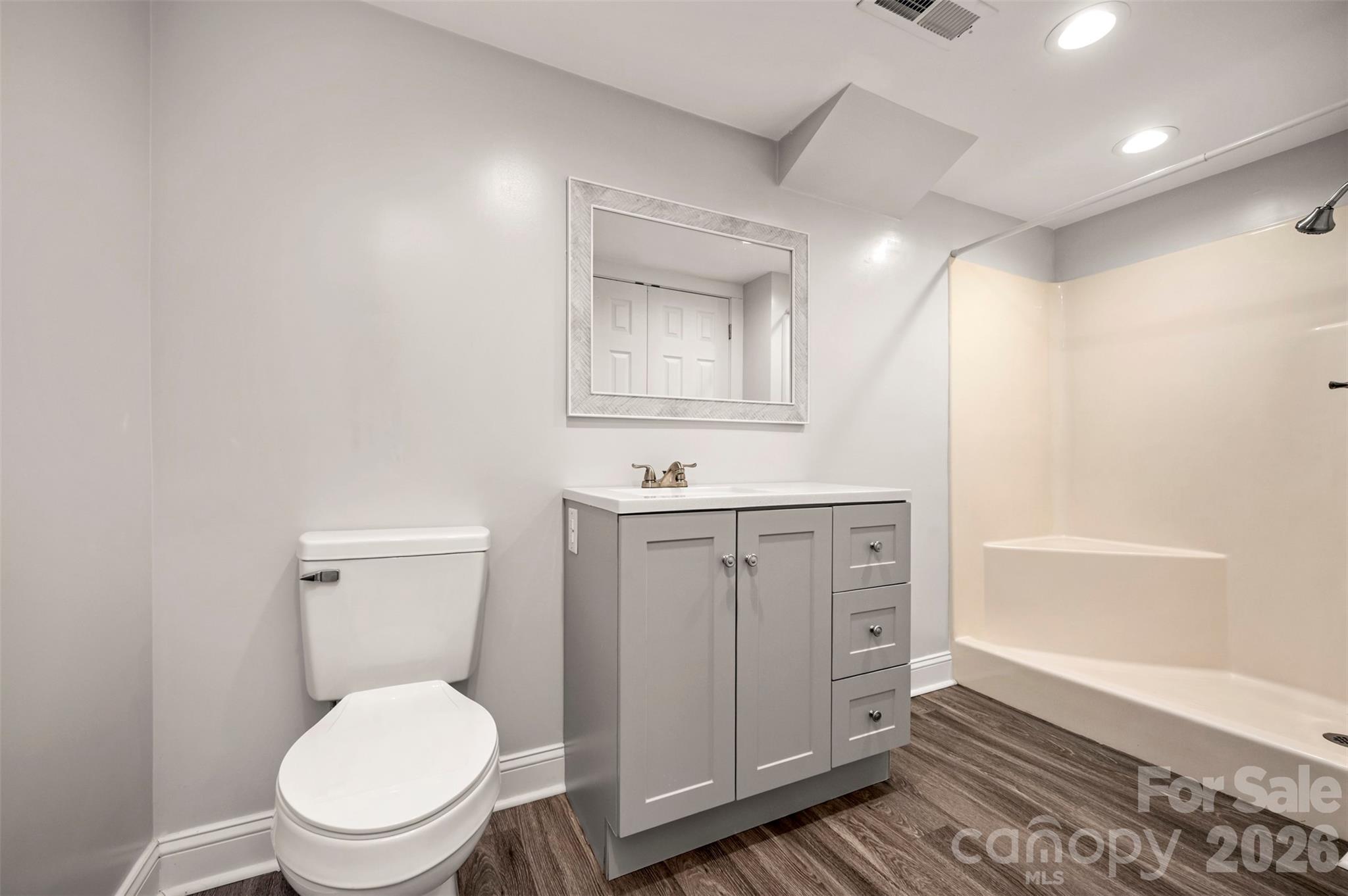 220 Roberson Road — Forest City