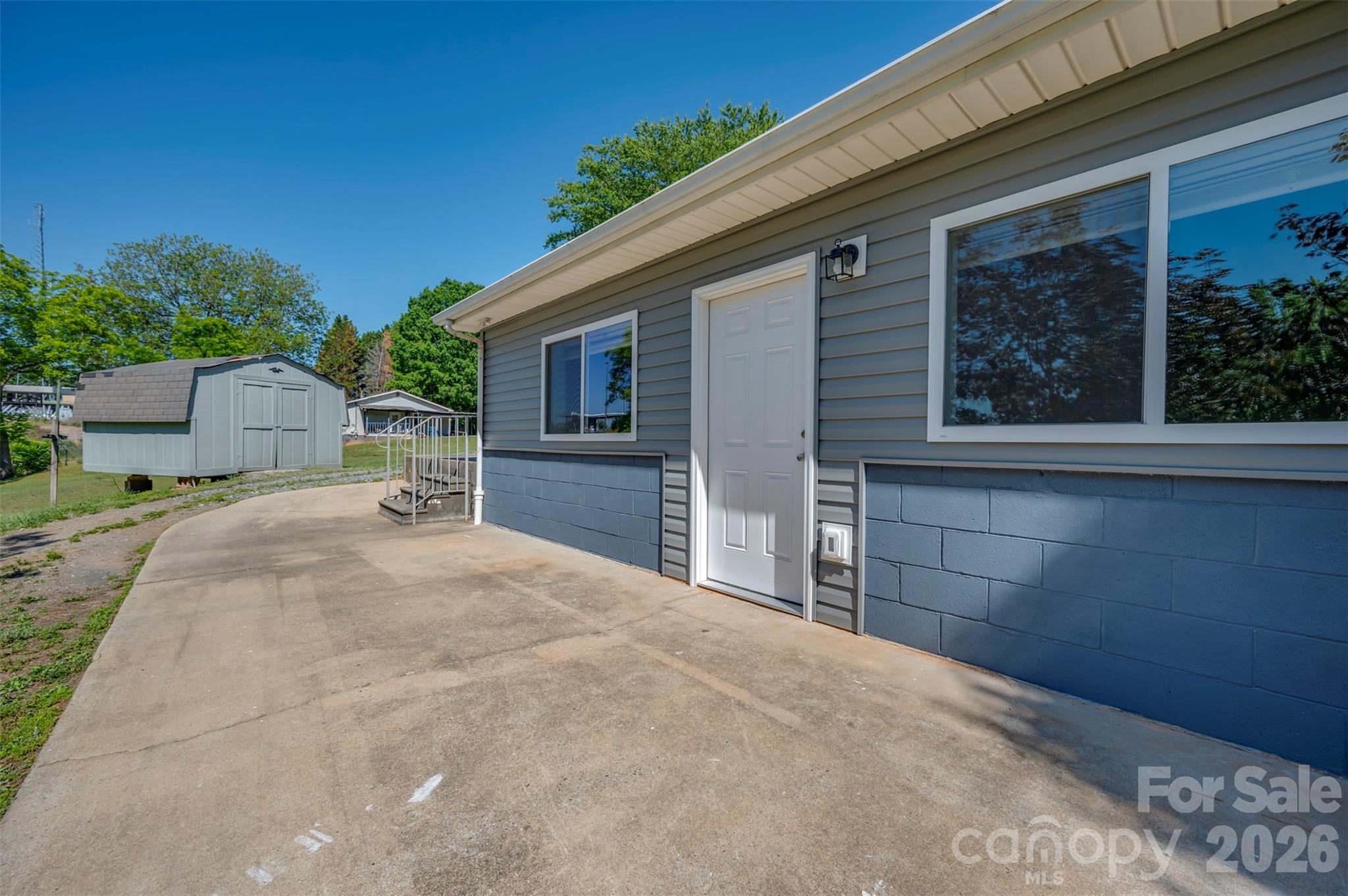 220 Roberson Road — Forest City