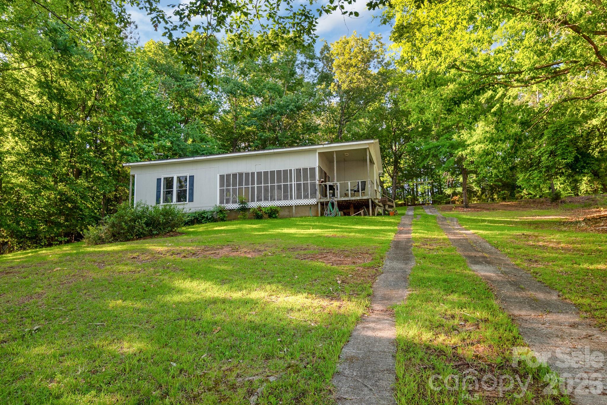 2208 Singleton Creek Road — Liberty Hill