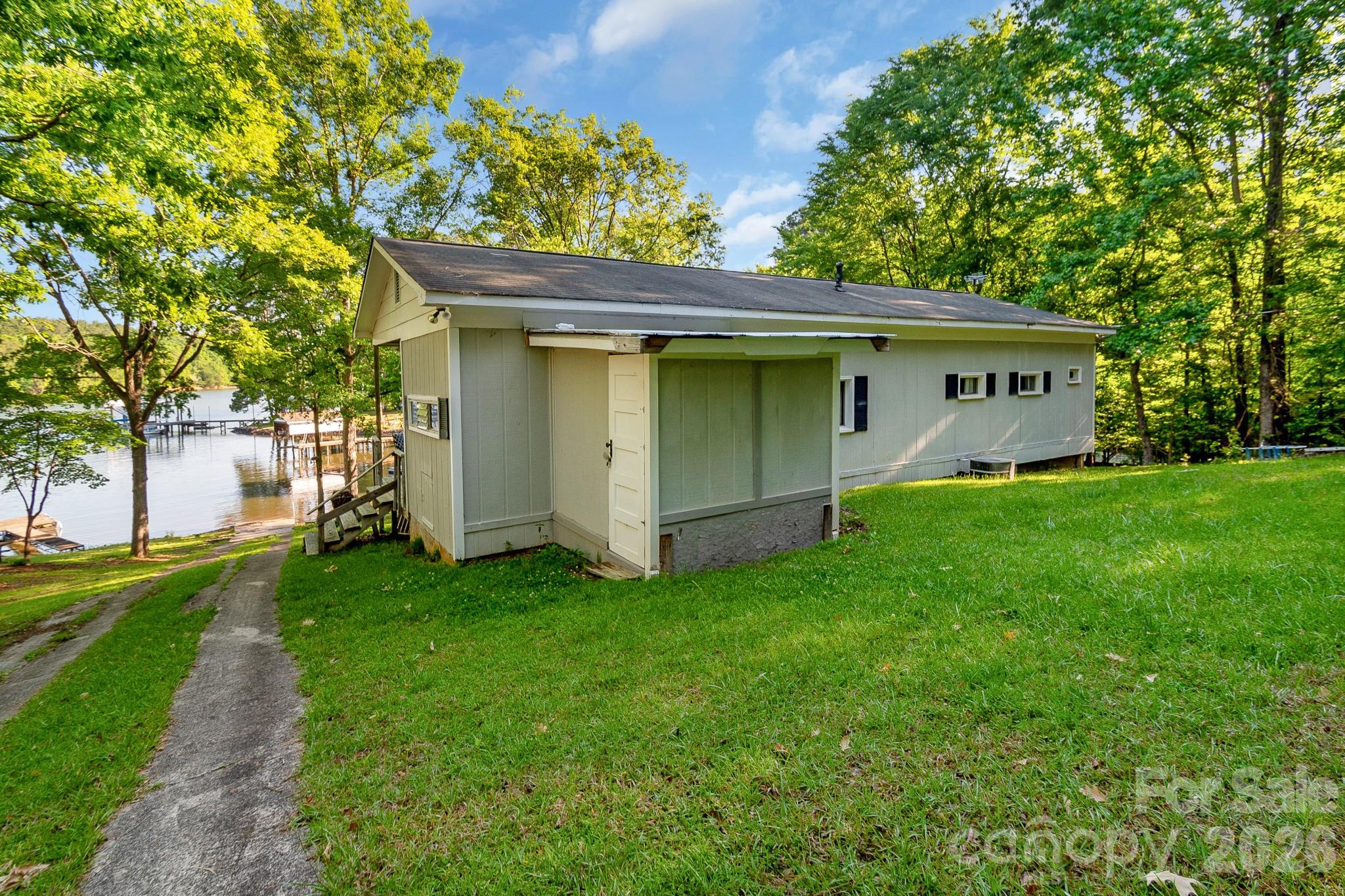 2208 Singleton Creek Road — Liberty Hill