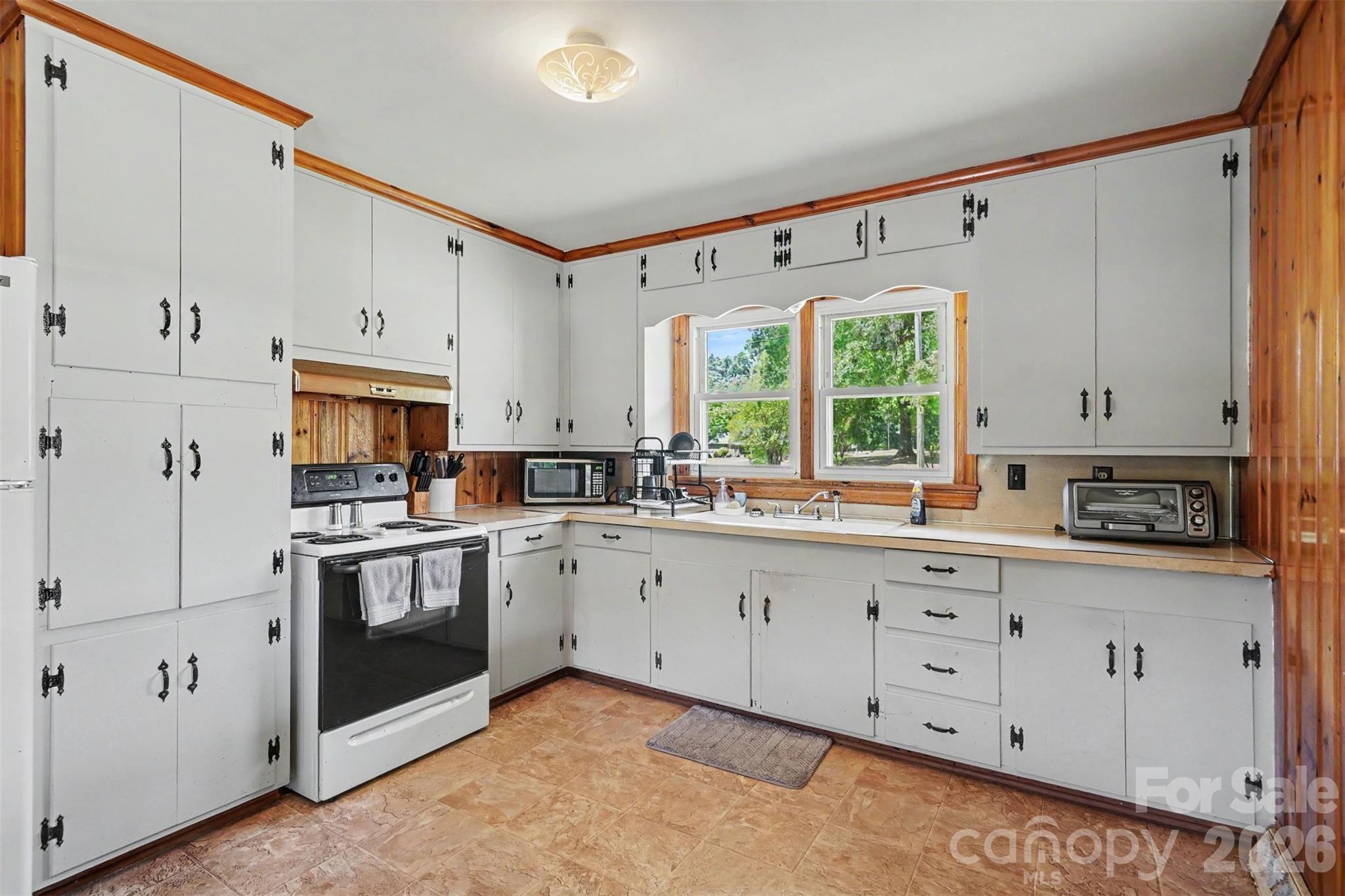 410 Airport Road — Kannapolis