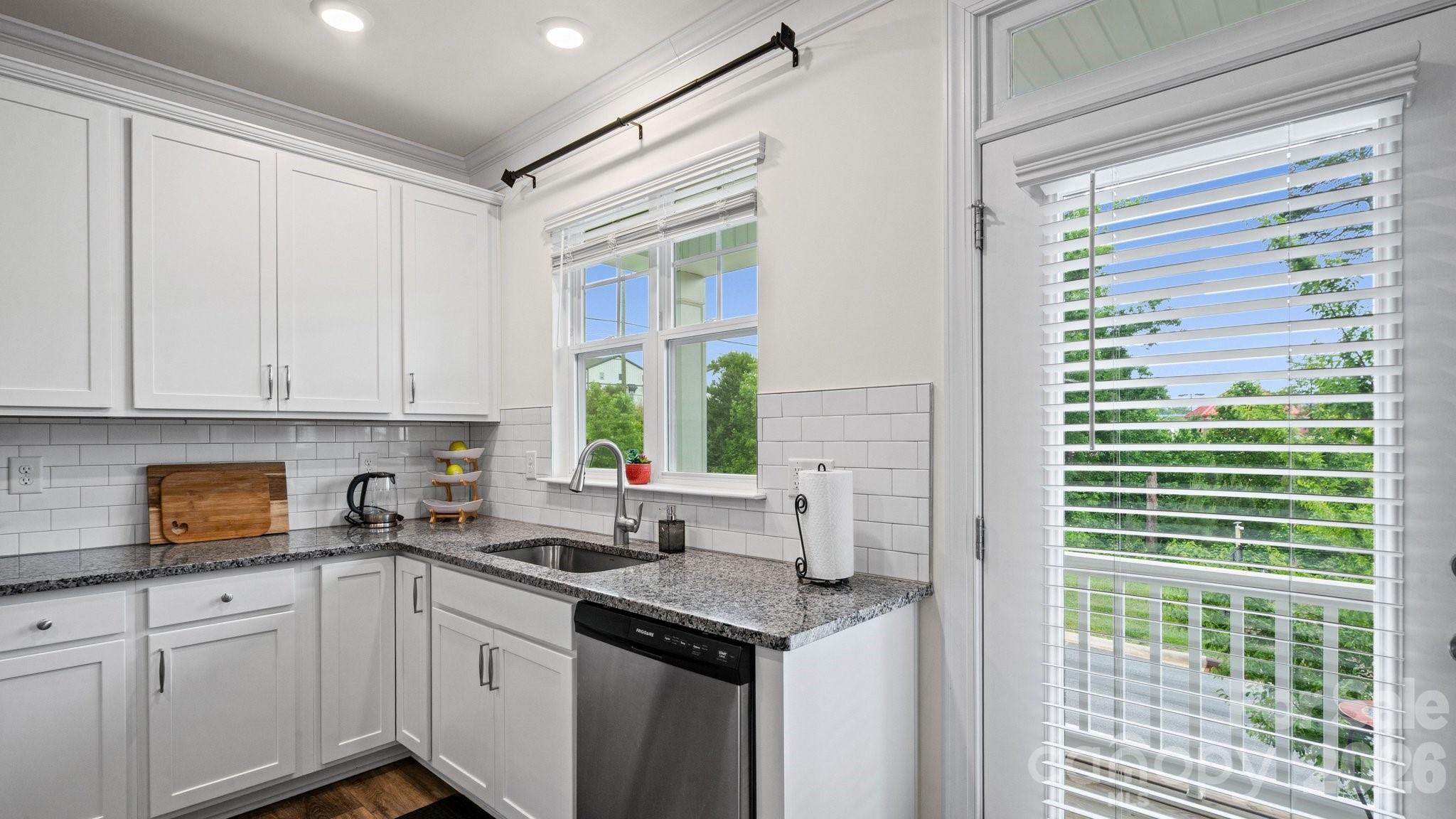 10406 Glenmere Creek Circle — Charlotte