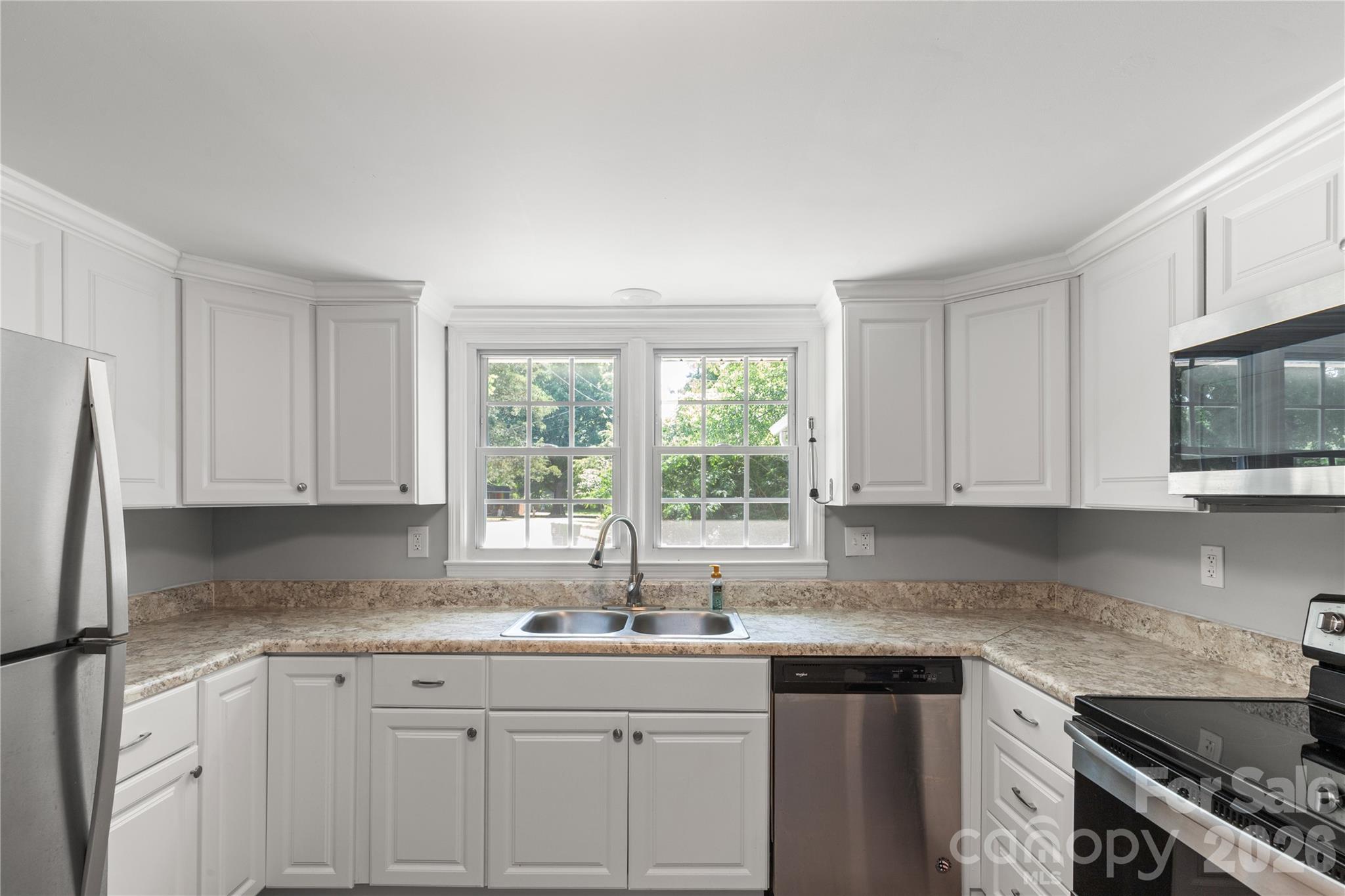 2245 Felly Lane — Lancaster