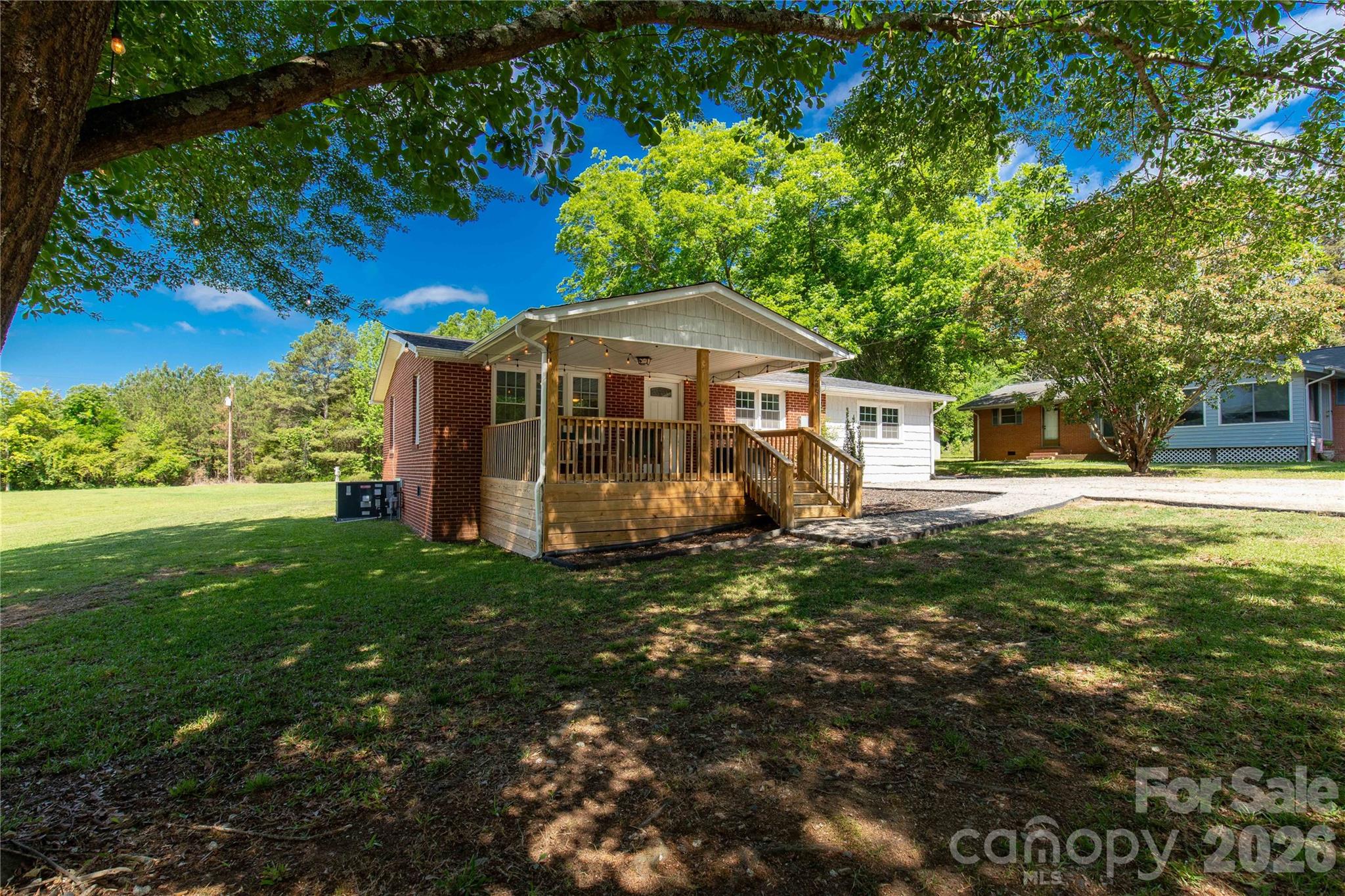 2245 Felly Lane — Lancaster