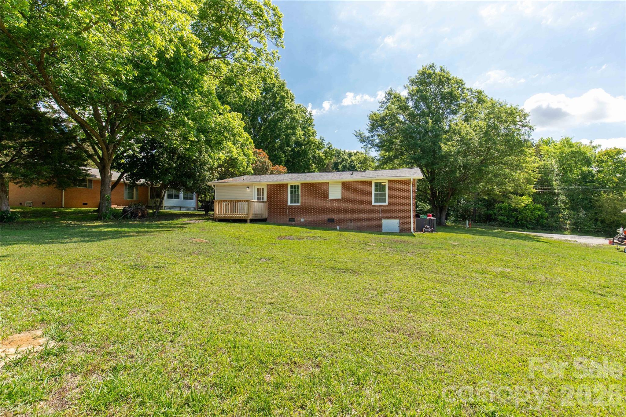 2245 Felly Lane — Lancaster