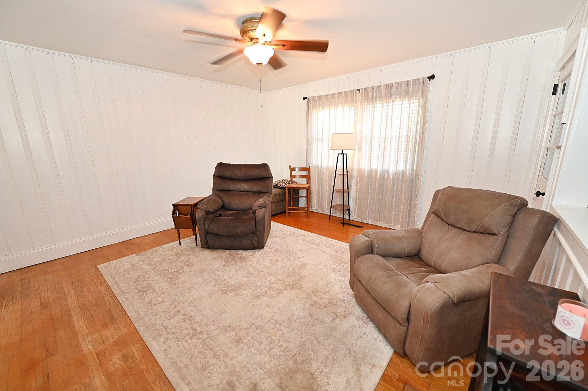 902 E Boyd Street — Maiden